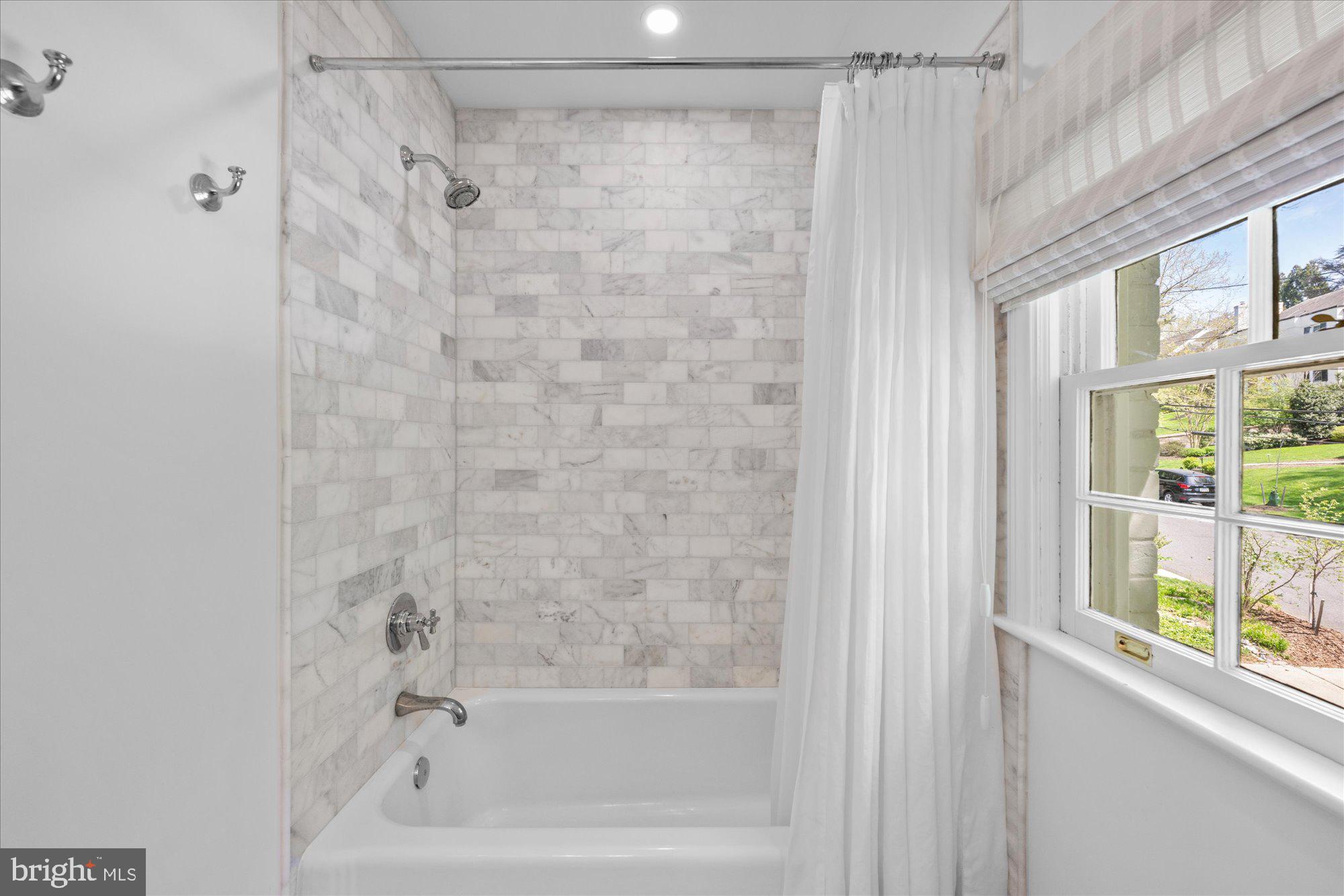 WESLEY HEIGHTS - Residential