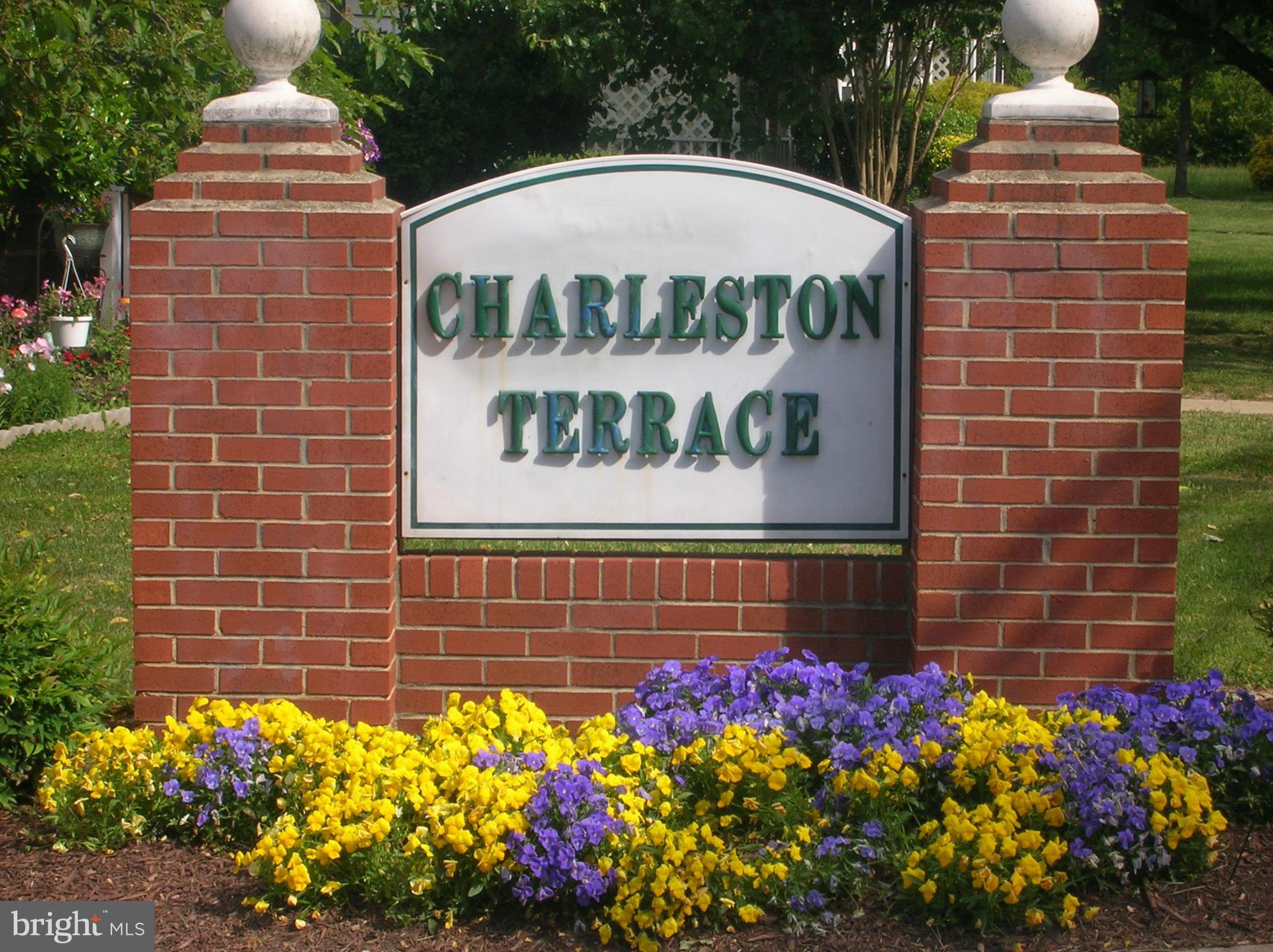 CHARLESTON TERRACE LA PLATA - Residential