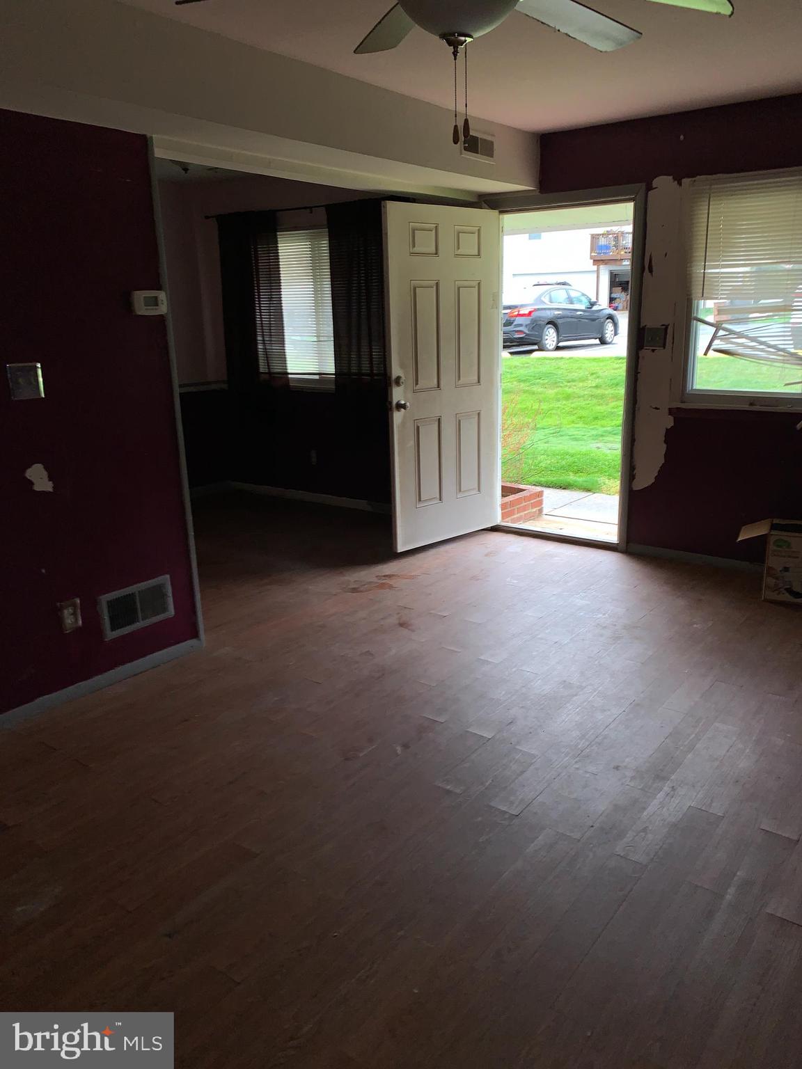 EDGEWATER VILLAGE - Residential