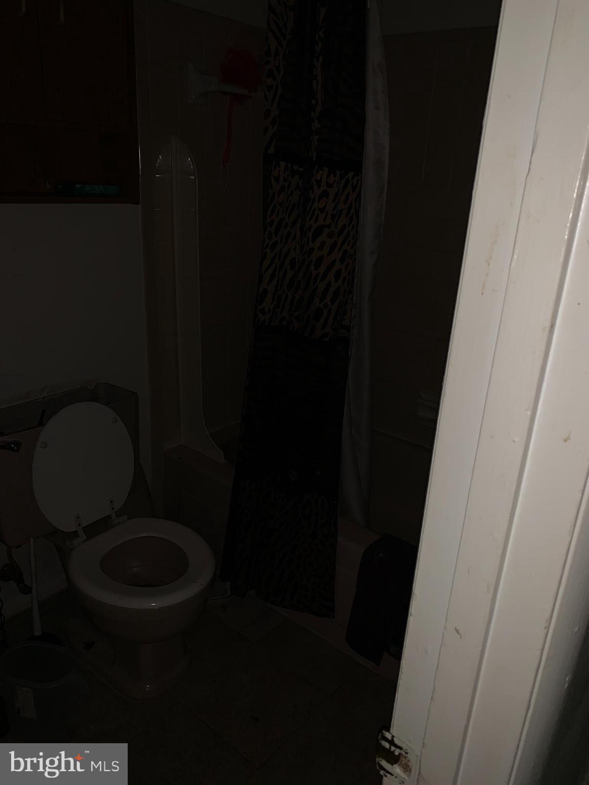 EDGEWATER VILLAGE - Residential