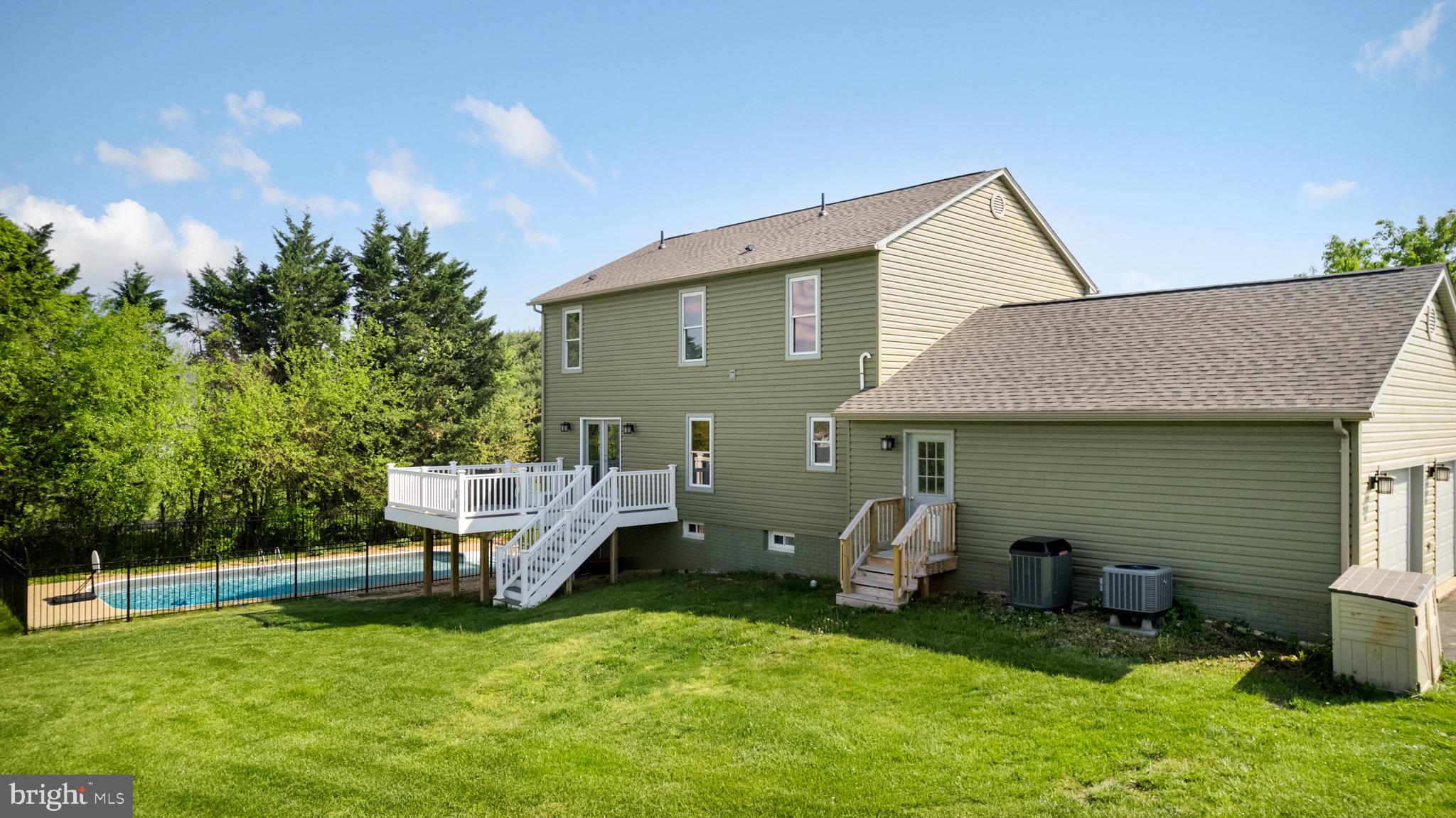 FAIRVIEW PLACE - Residential