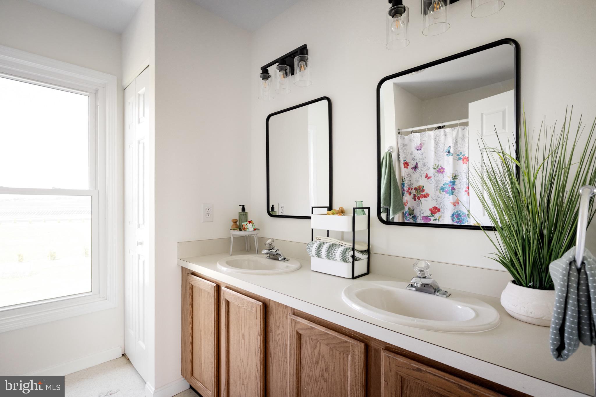 FAIRVIEW PLACE - Residential