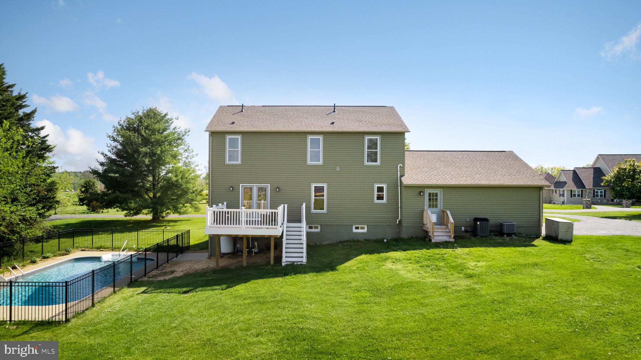 FAIRVIEW PLACE - Residential