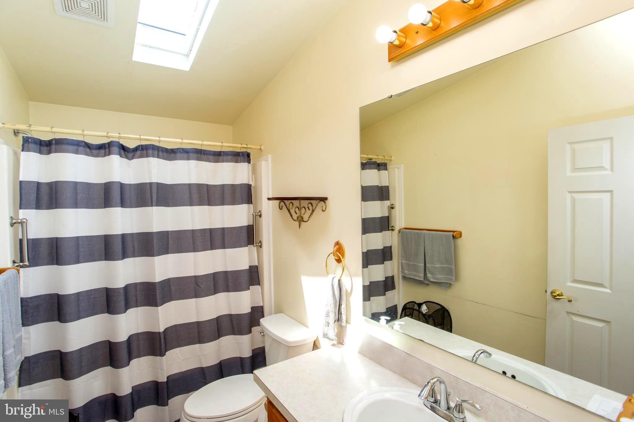 QUIET ACRES - Residential