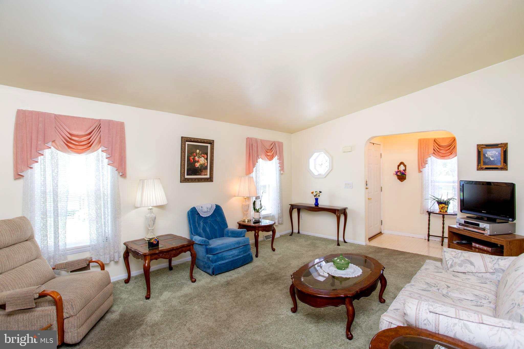 QUIET ACRES - Residential