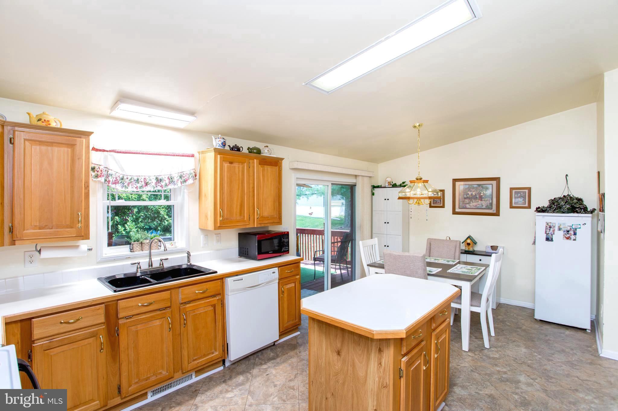 QUIET ACRES - Residential