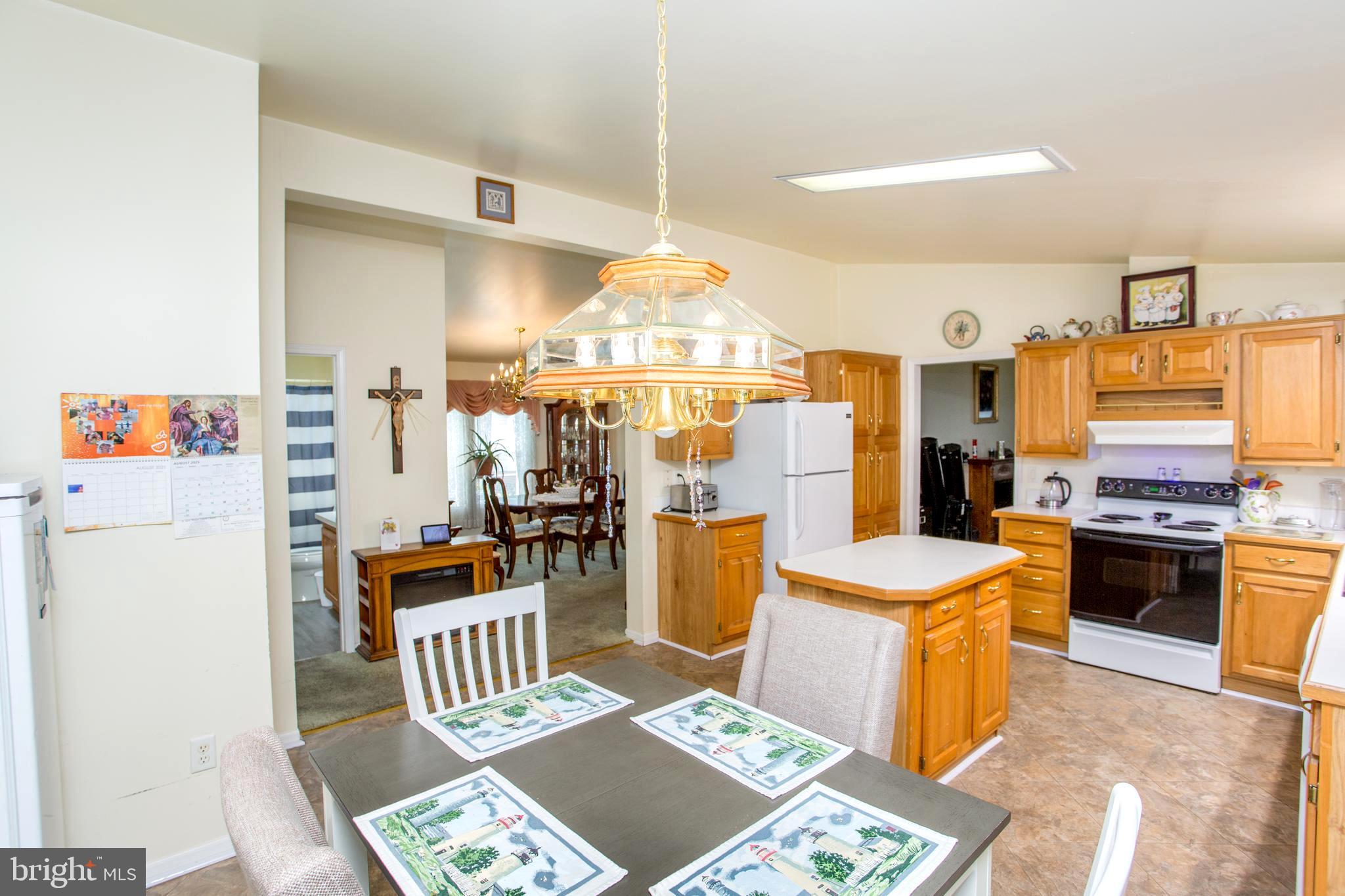 QUIET ACRES - Residential