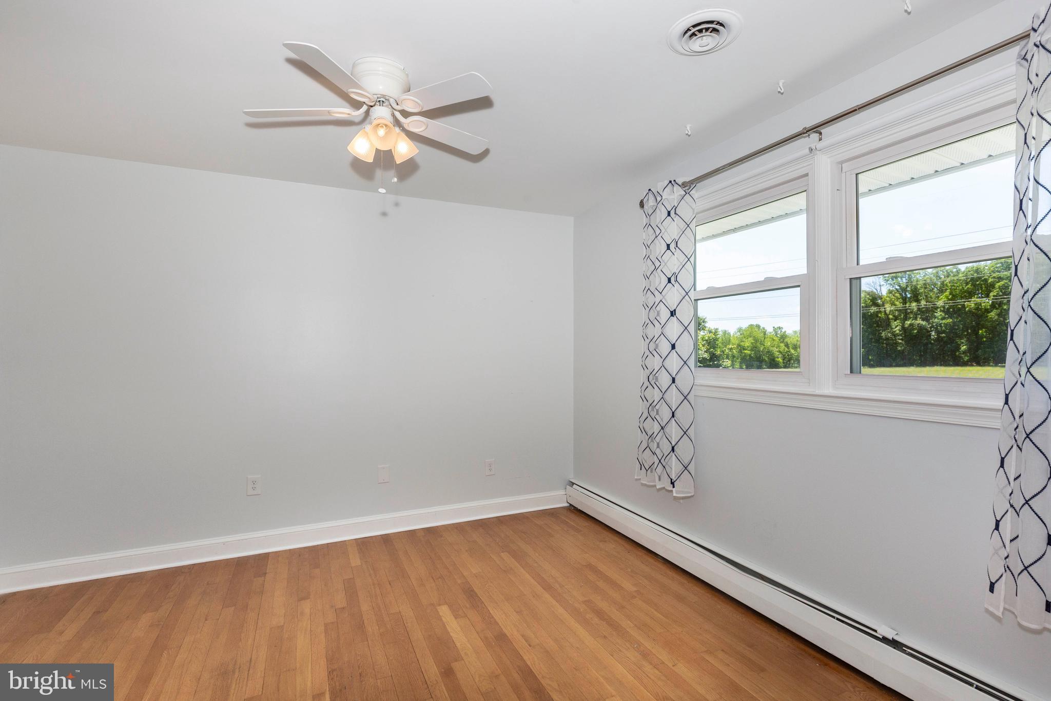 SUNNYBROOK FARMS - Residential