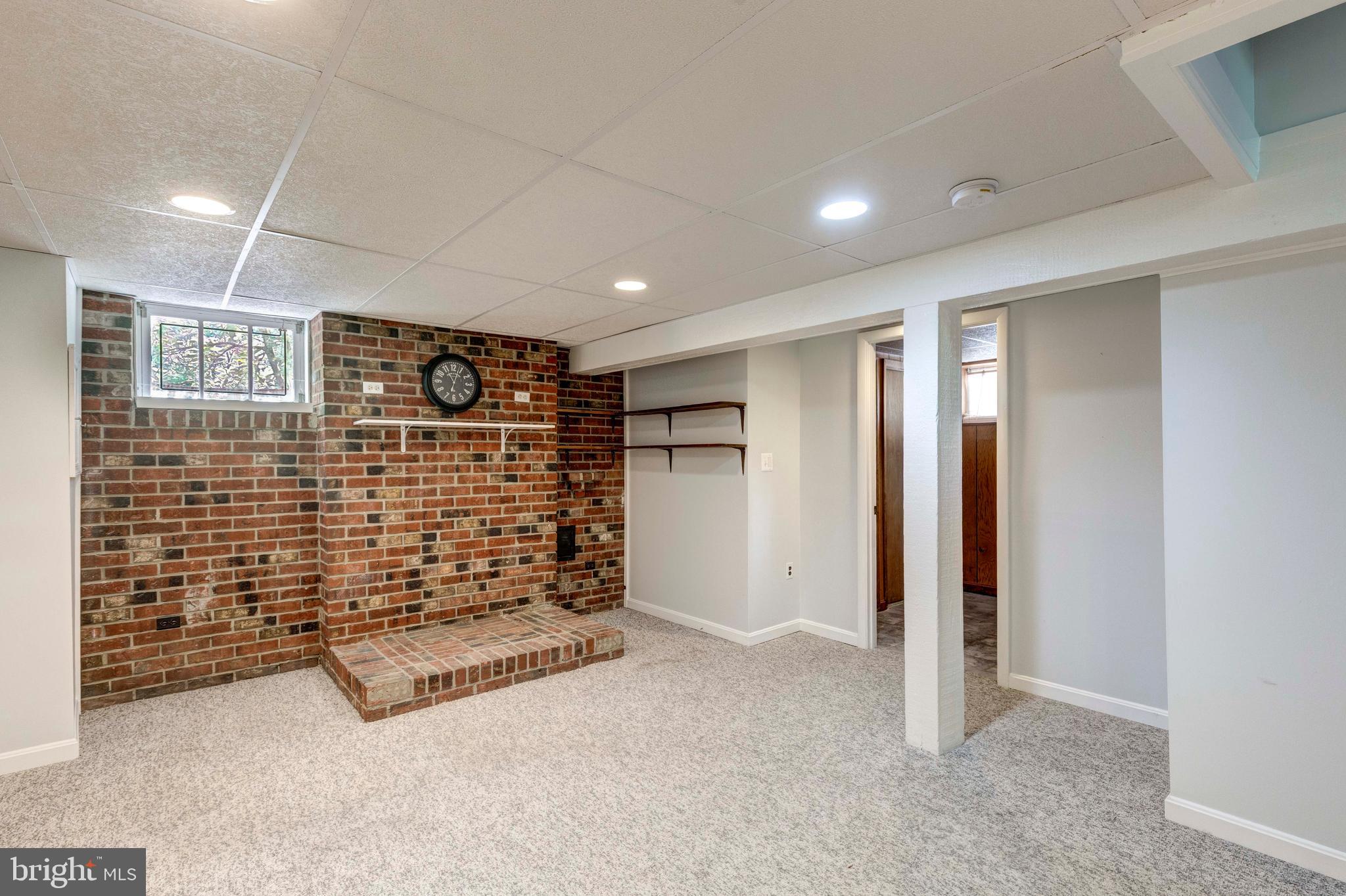 SUNNYBROOK FARMS - Residential