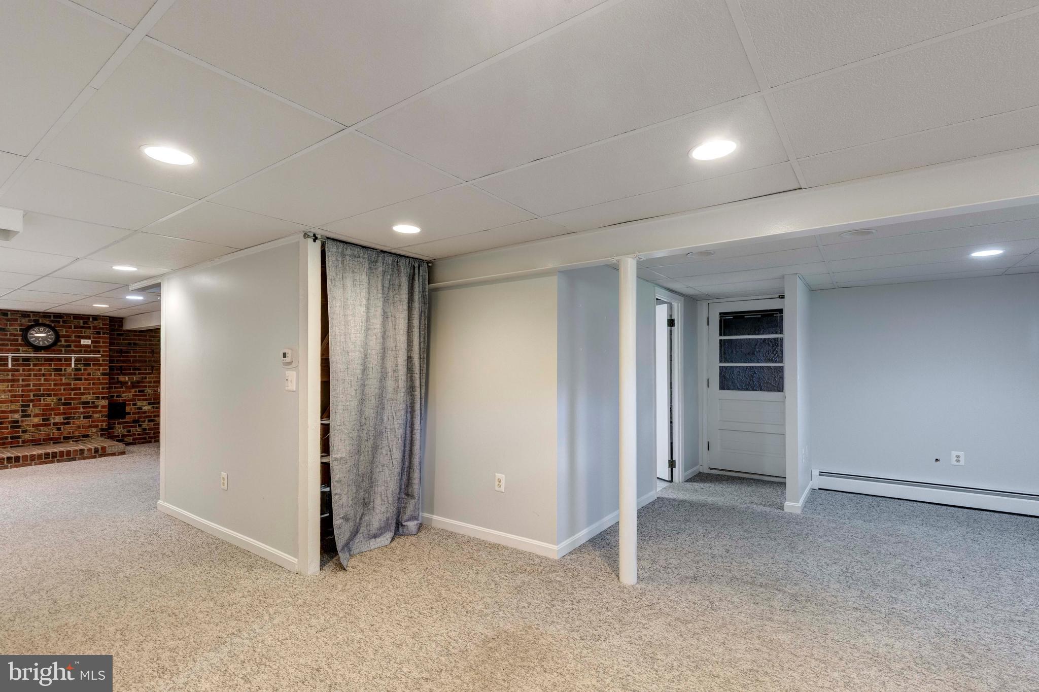 SUNNYBROOK FARMS - Residential