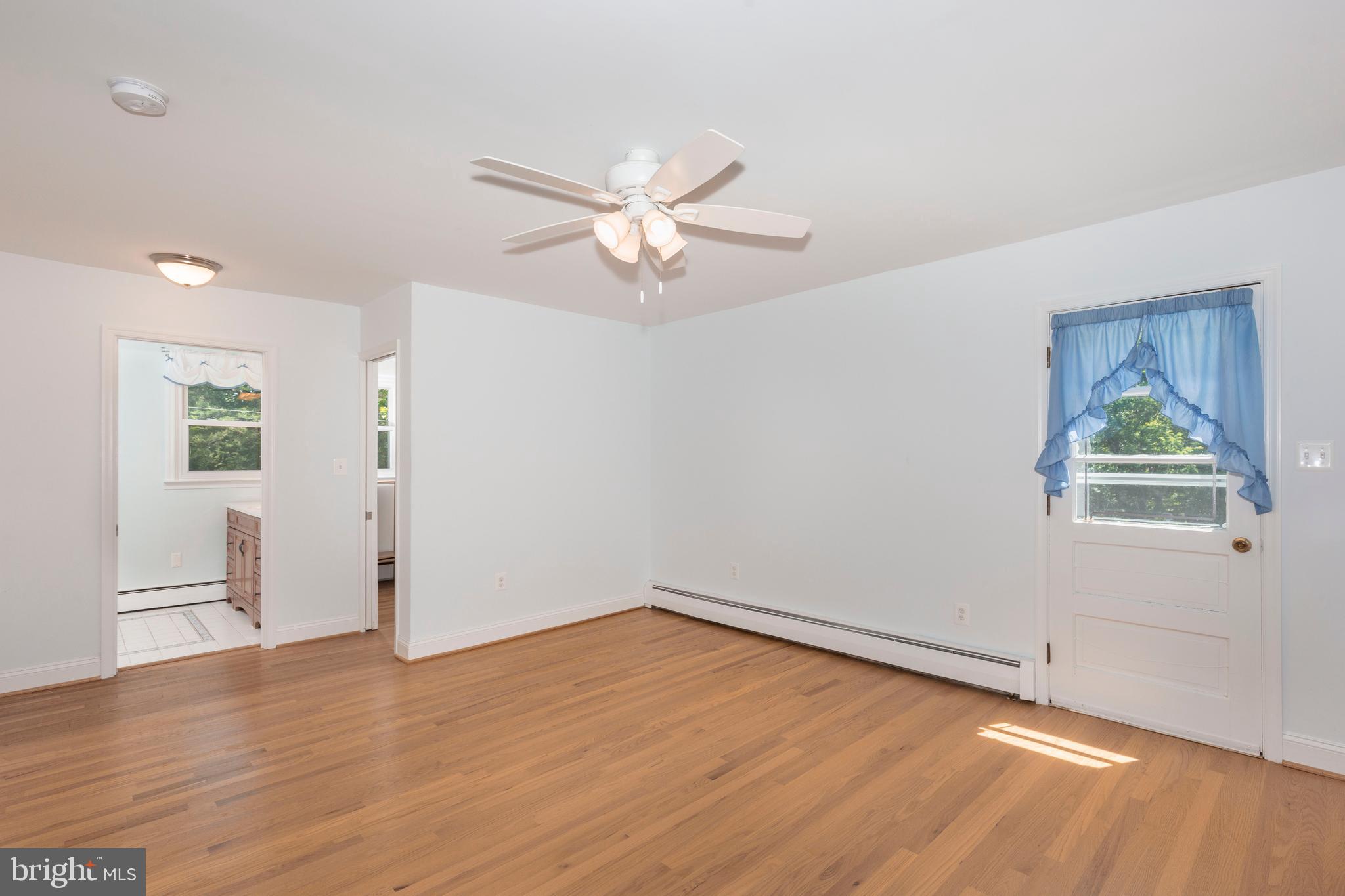 SUNNYBROOK FARMS - Residential