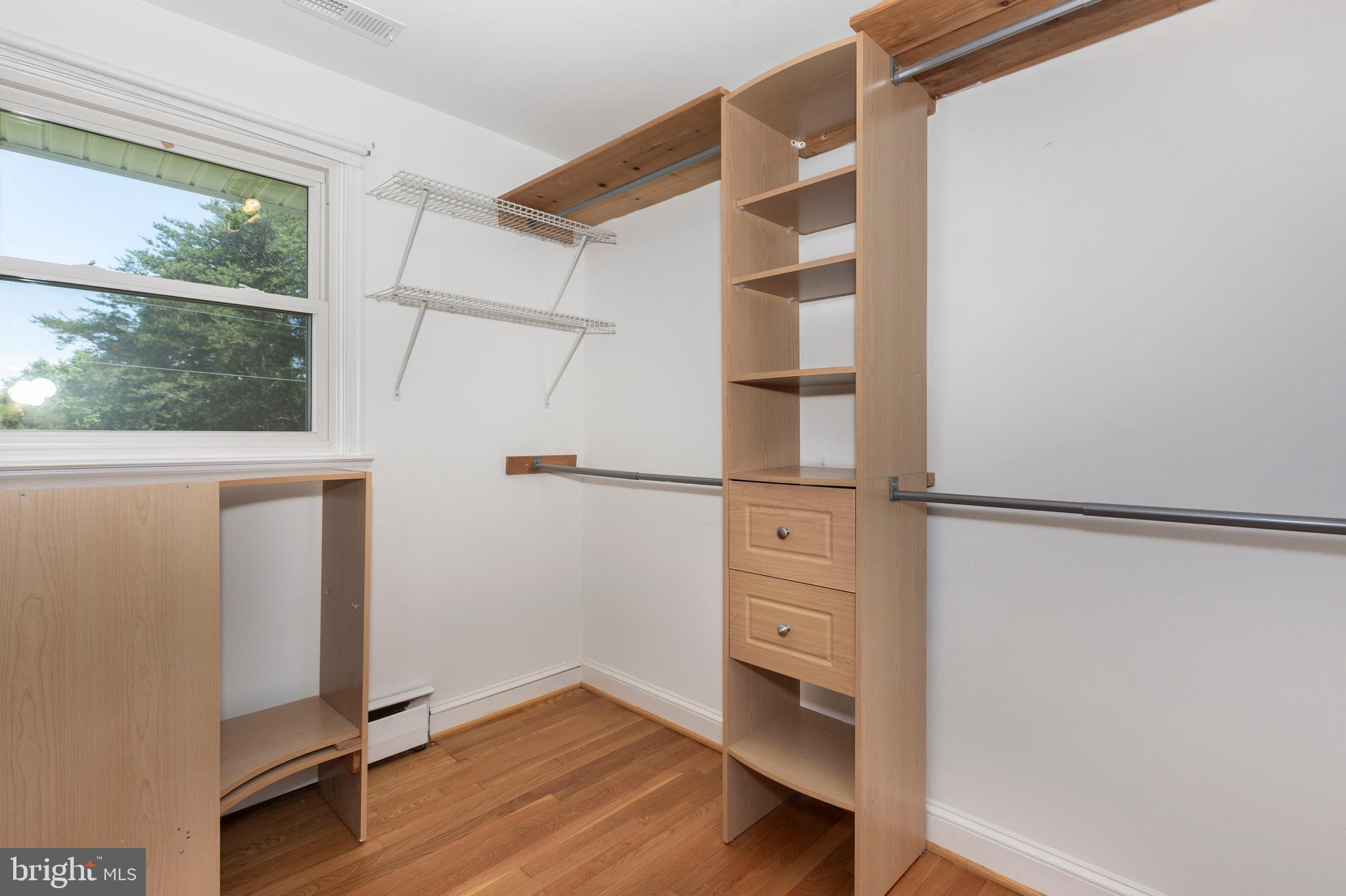 SUNNYBROOK FARMS - Residential