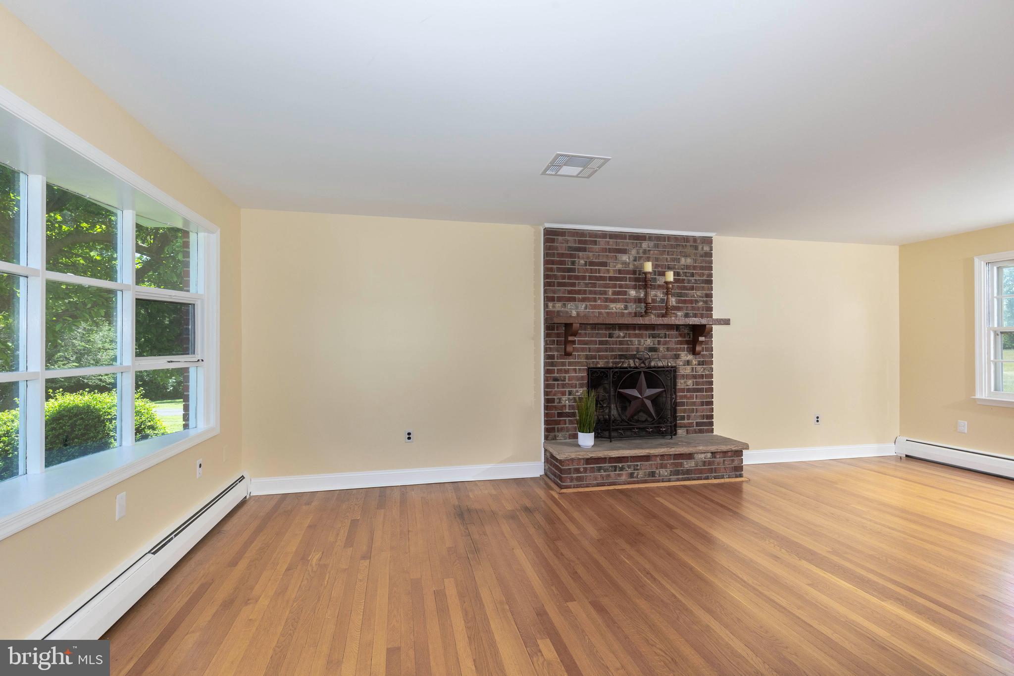 SUNNYBROOK FARMS - Residential