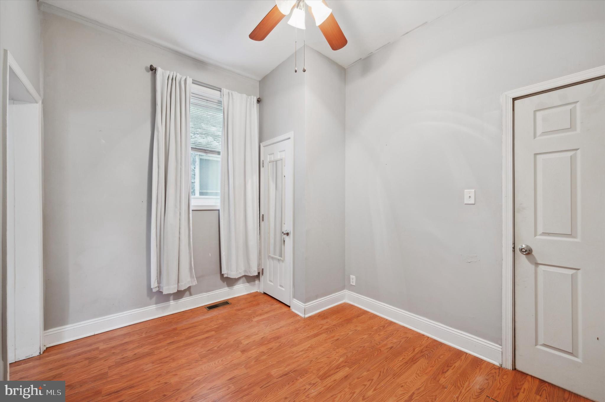 PHILADELPHIA - Residential Lease