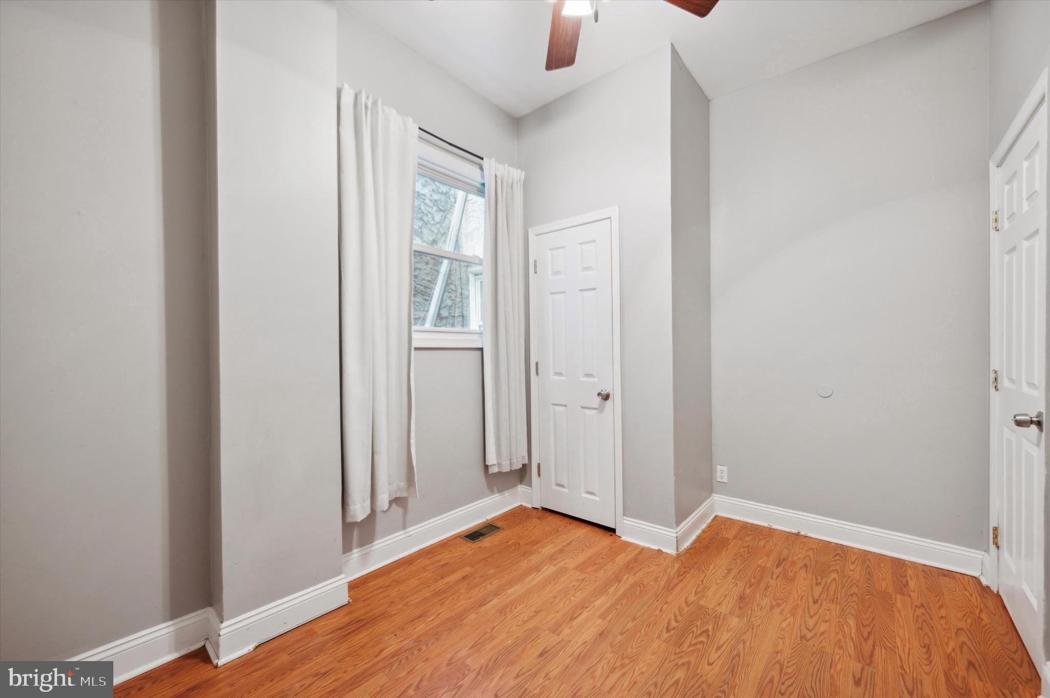 PHILADELPHIA - Residential Lease