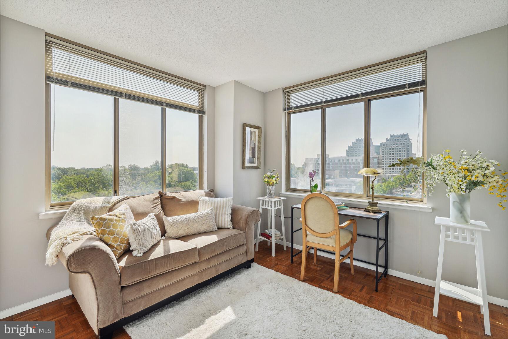 FAIRMONT PLAZA - Residential