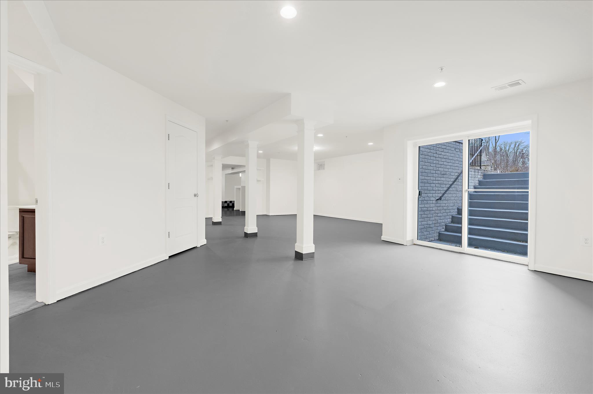 ST JAMES-PLAT 1> - Residential