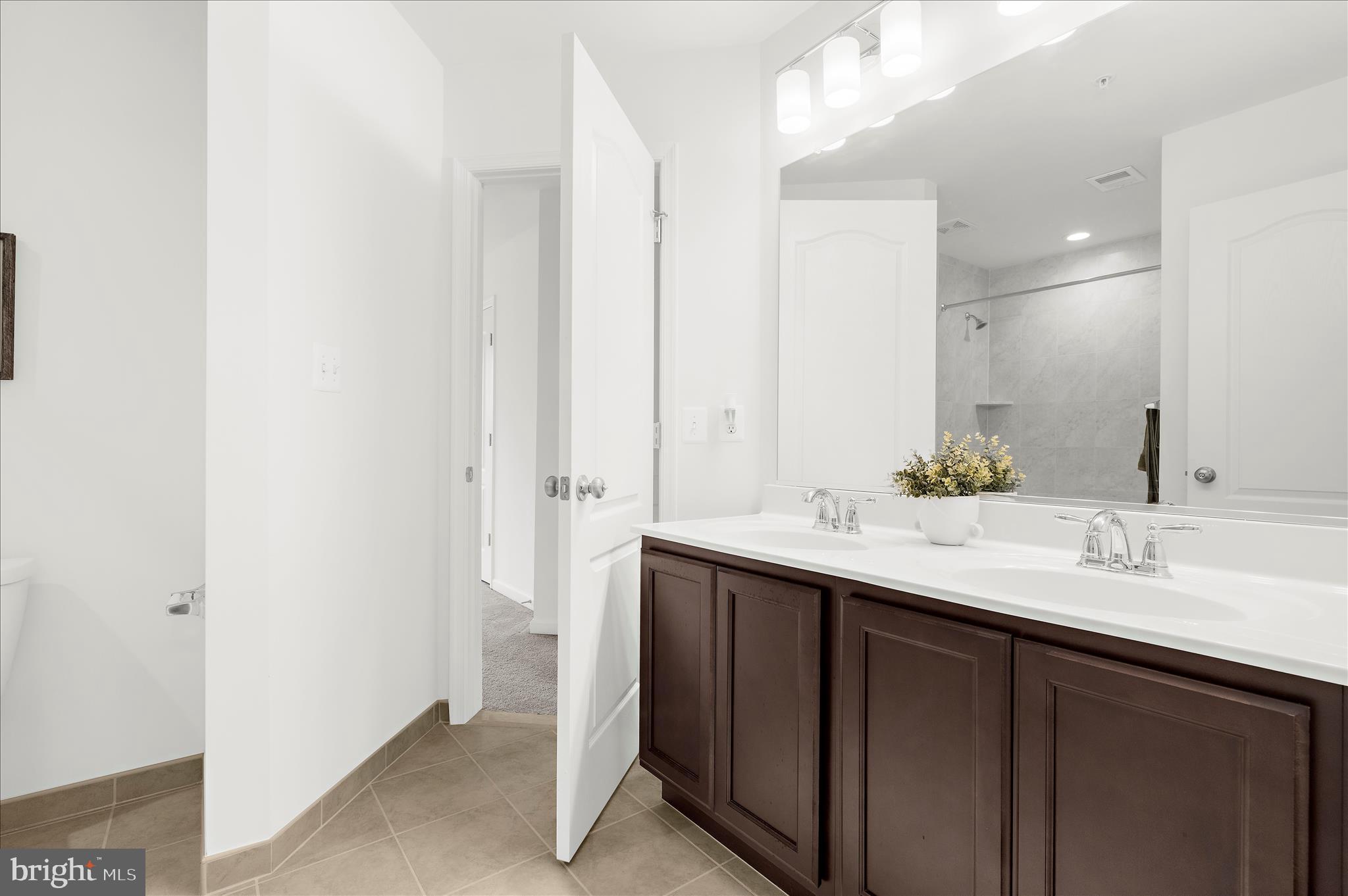 ST JAMES-PLAT 1> - Residential