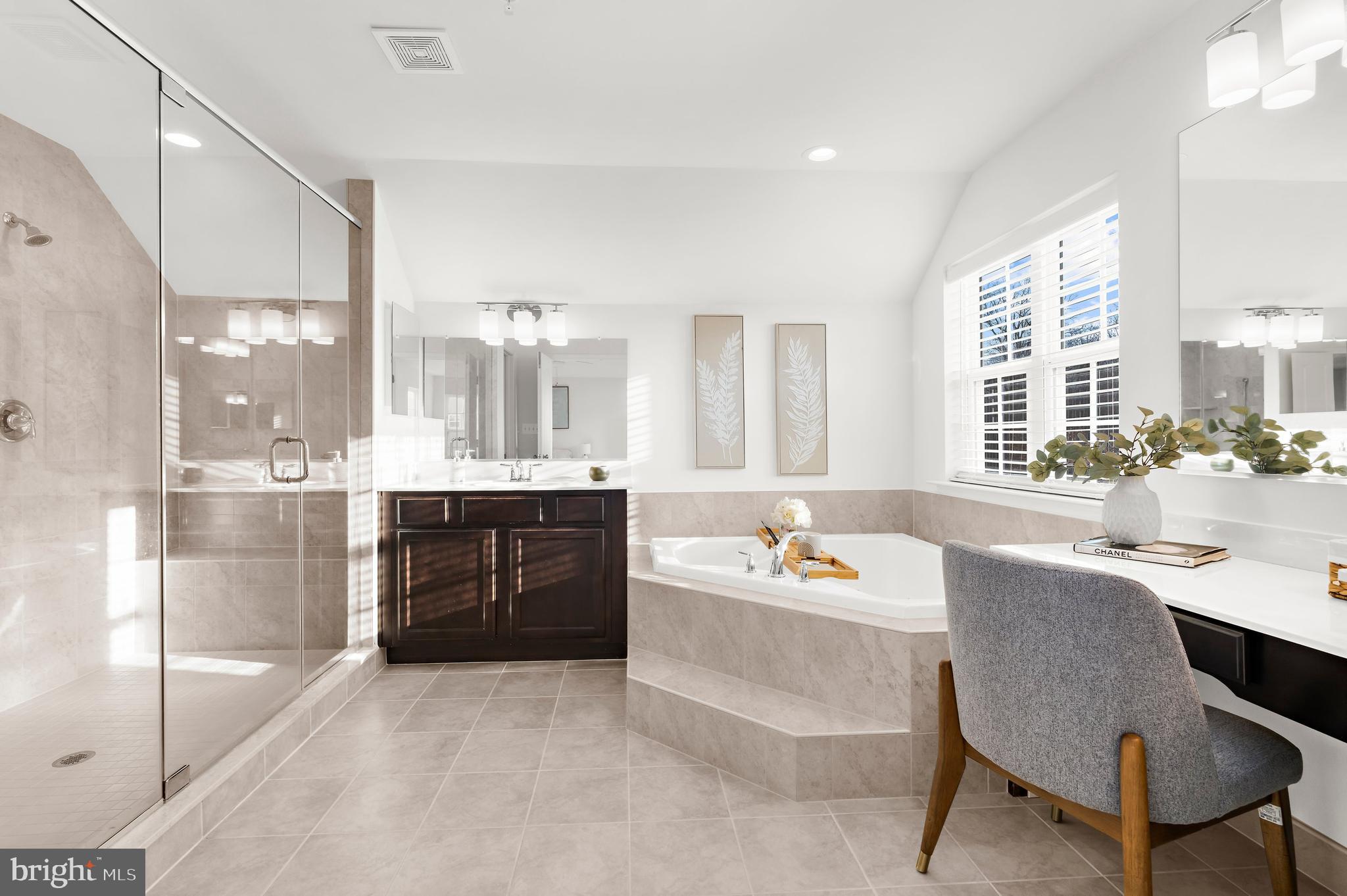 ST JAMES-PLAT 1> - Residential