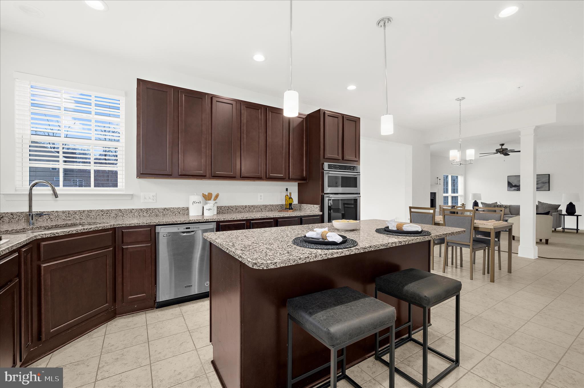 ST JAMES-PLAT 1> - Residential