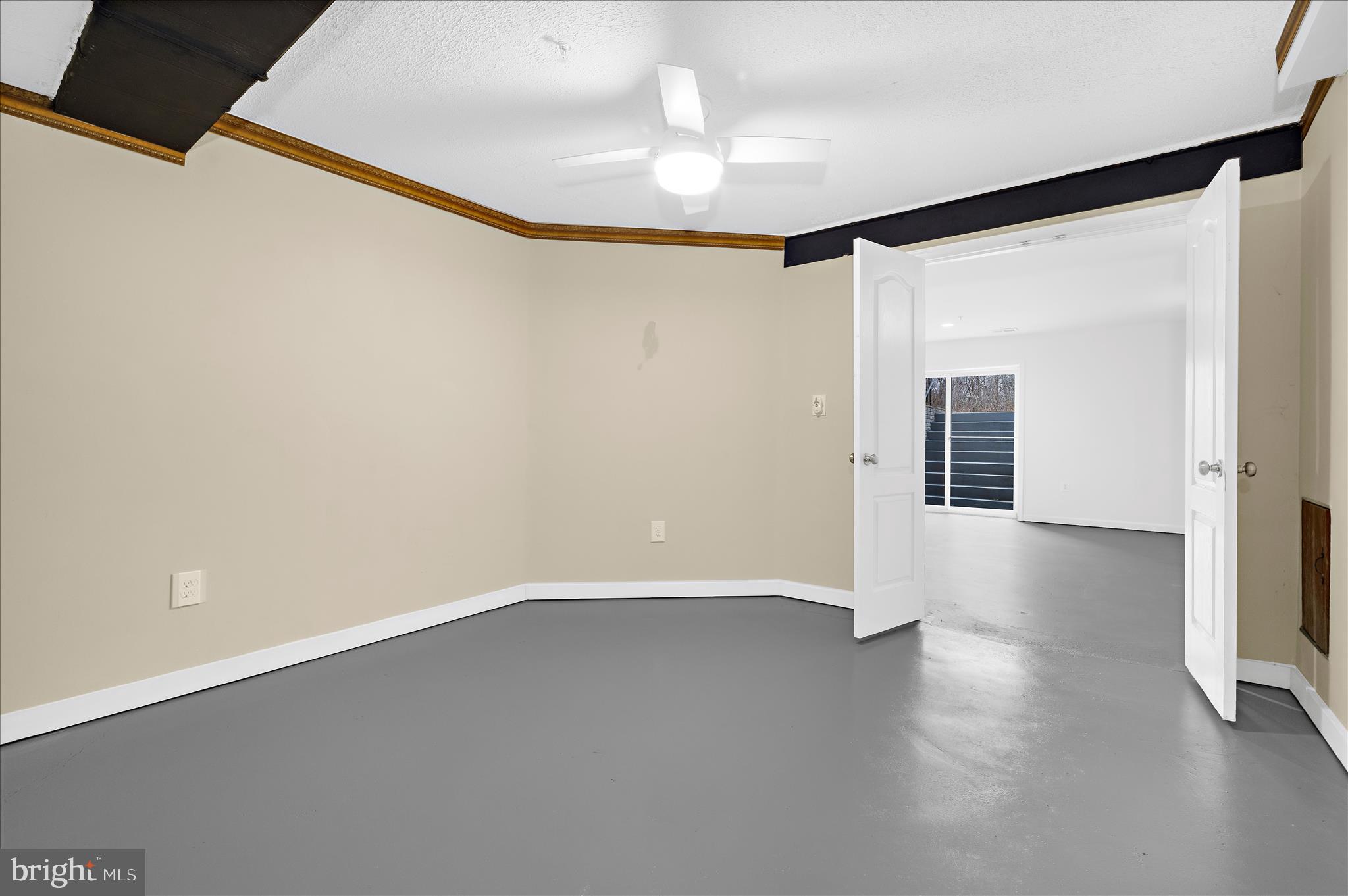 ST JAMES-PLAT 1> - Residential