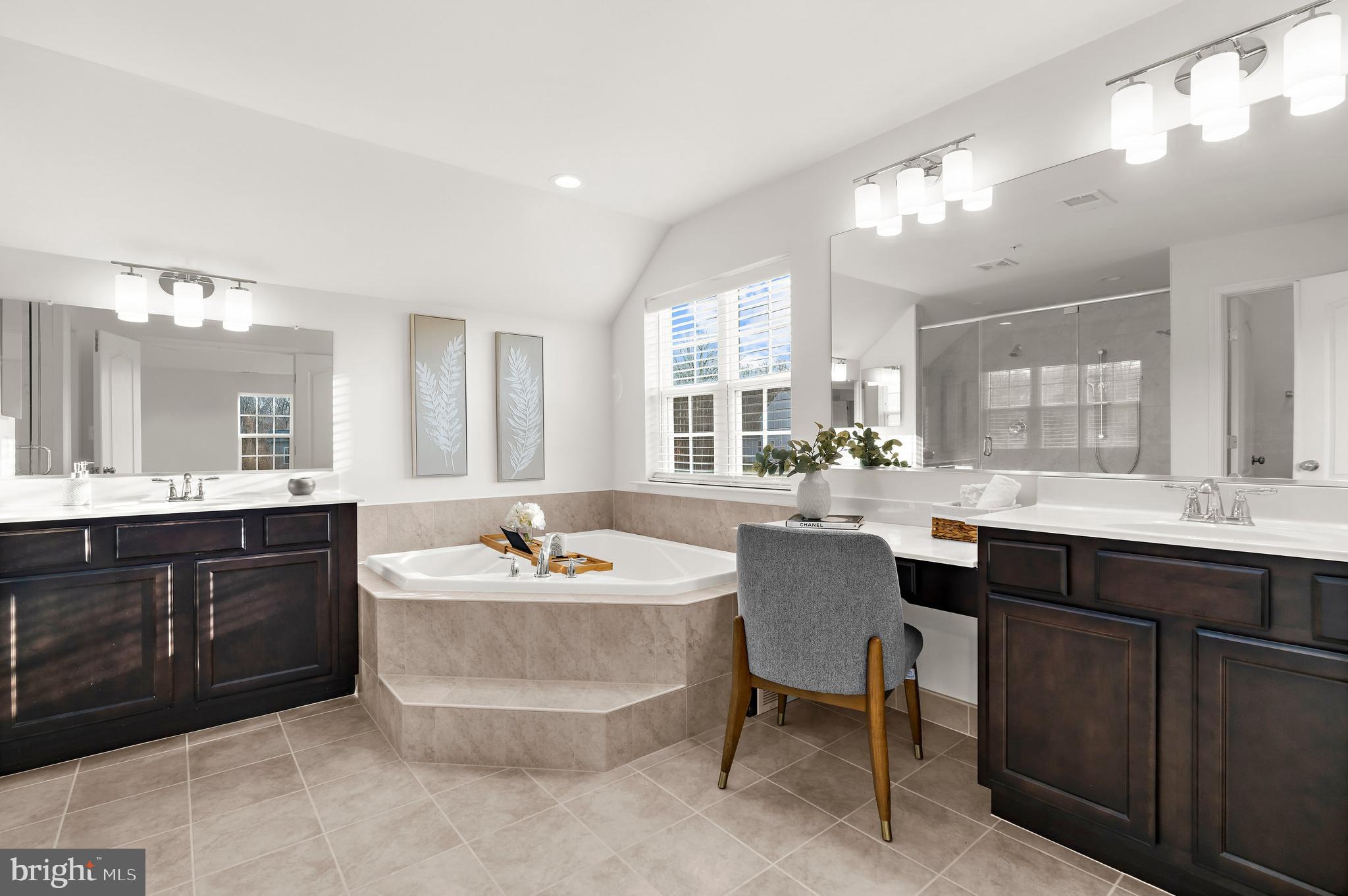 ST JAMES-PLAT 1> - Residential