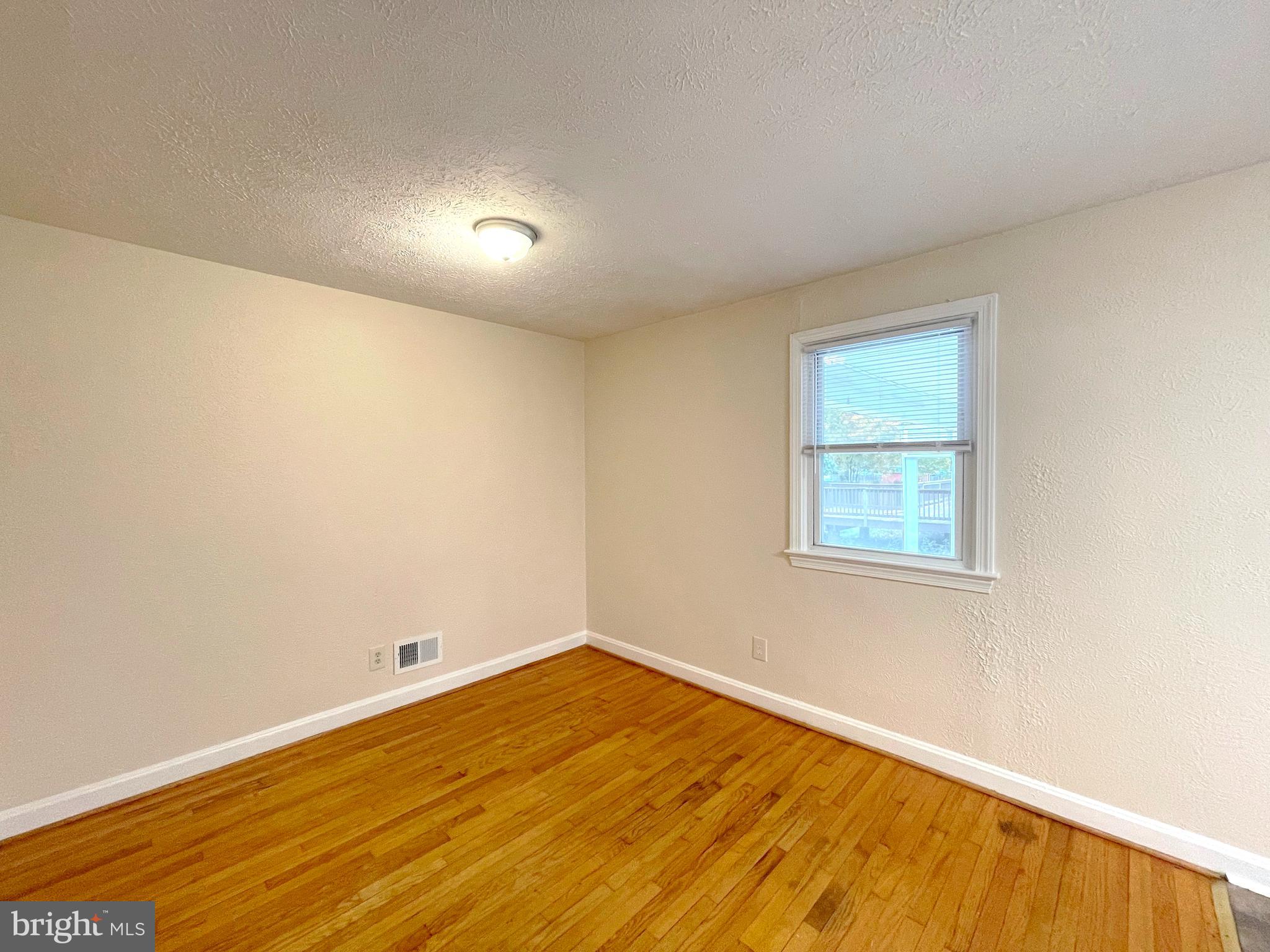 MARYLAND GARDENS SUB - Residential Lease