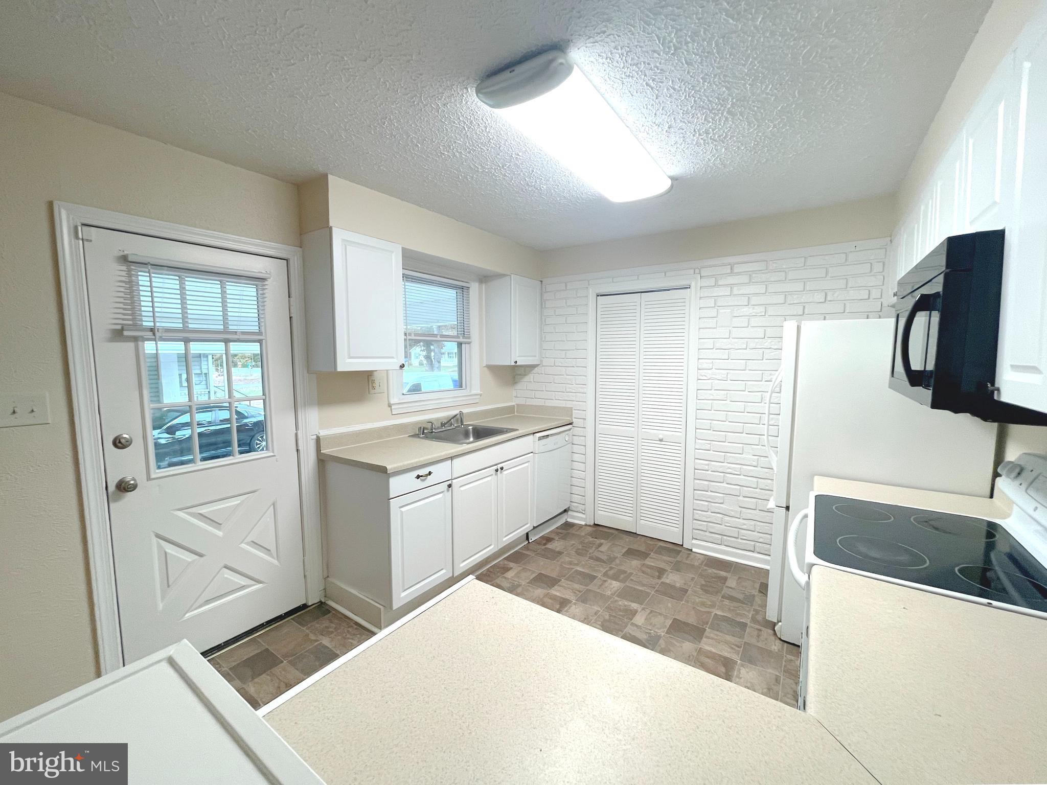 MARYLAND GARDENS SUB - Residential Lease