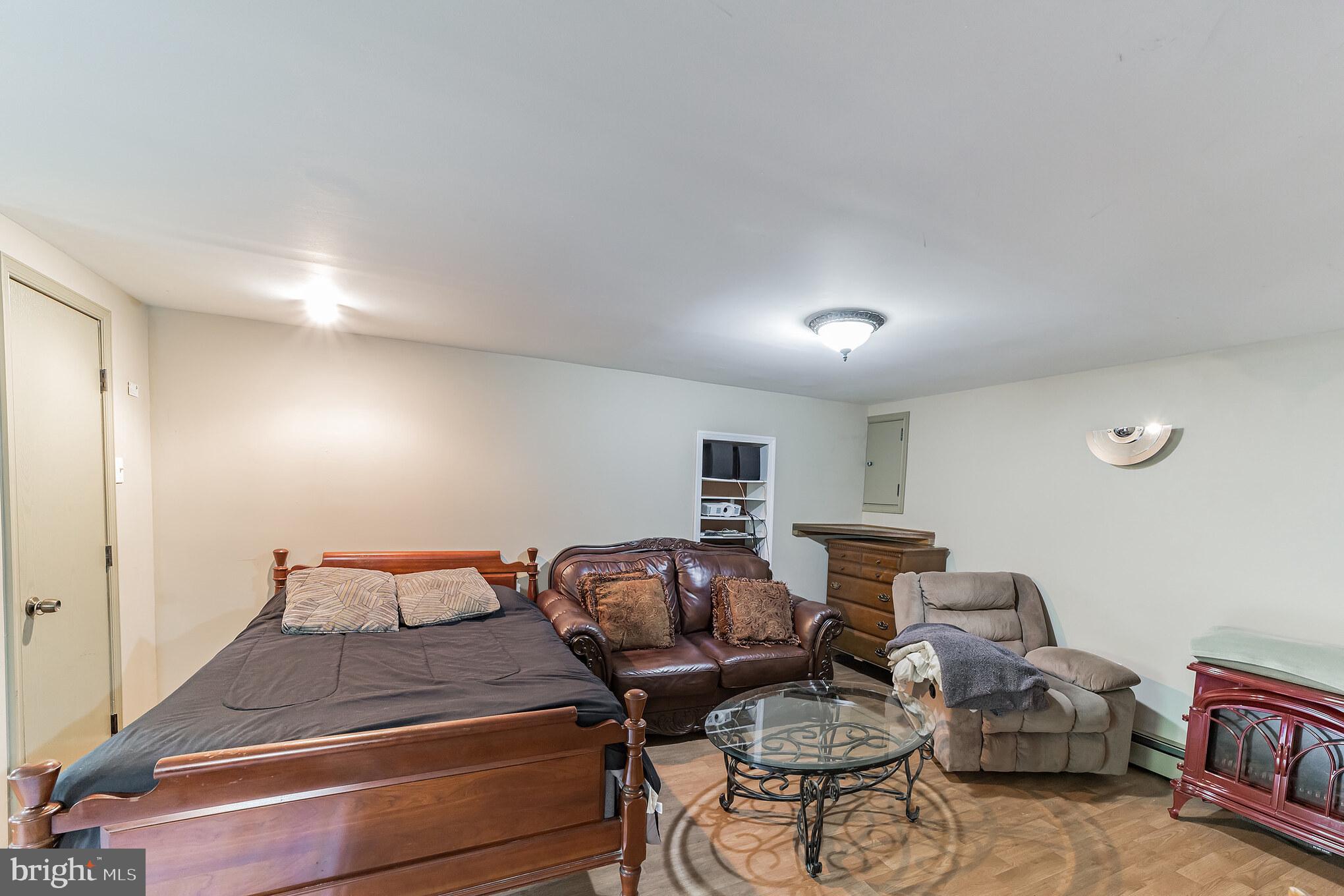 GLEN FARMS - Residential