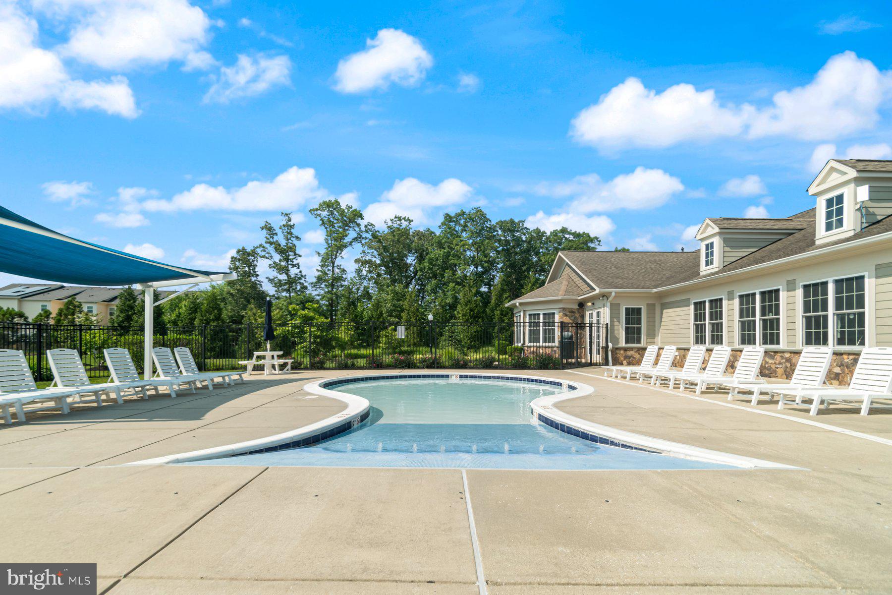 TANYARD SPRINGS TOWNHOMES - Residential