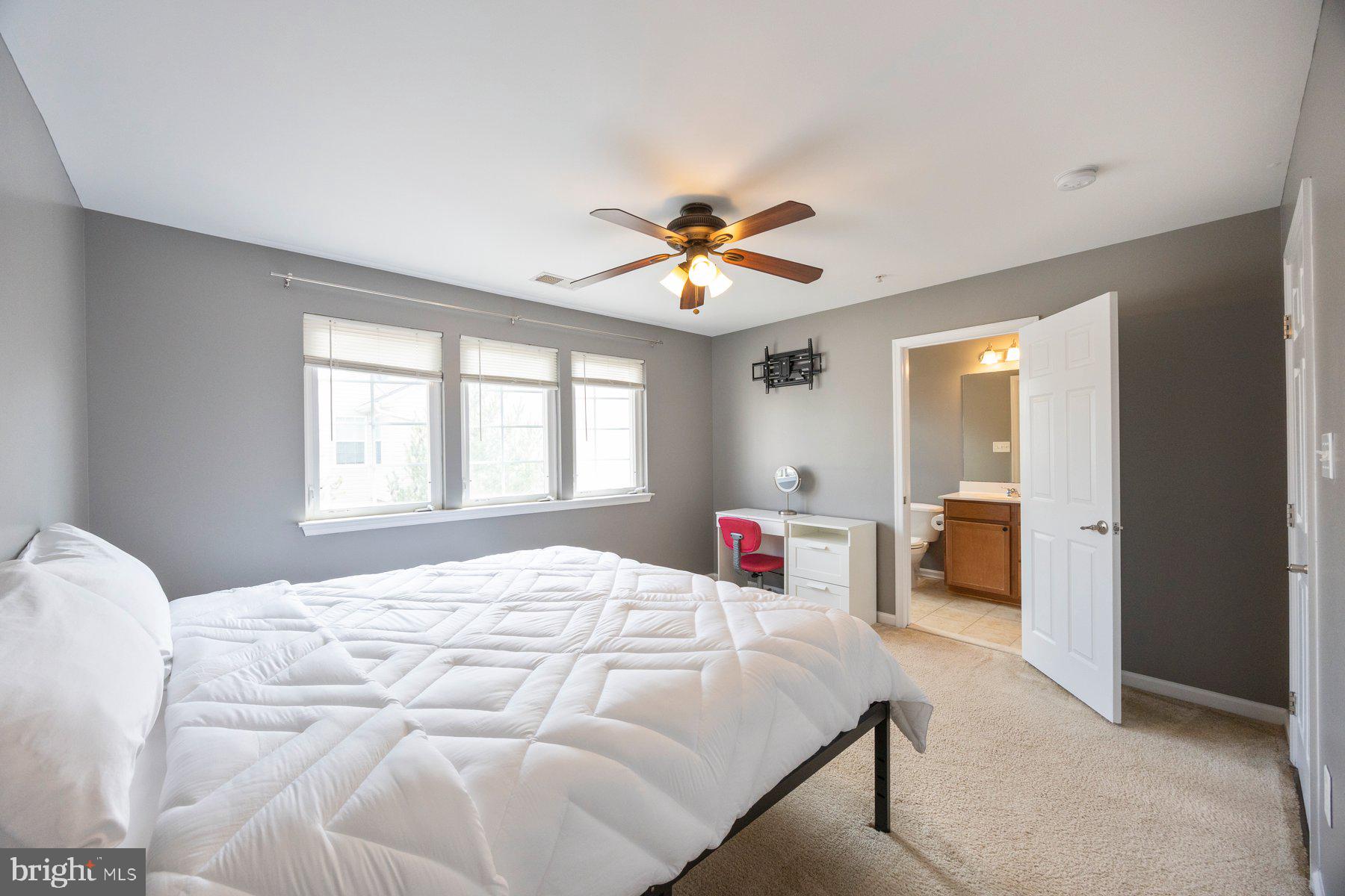 TANYARD SPRINGS TOWNHOMES - Residential