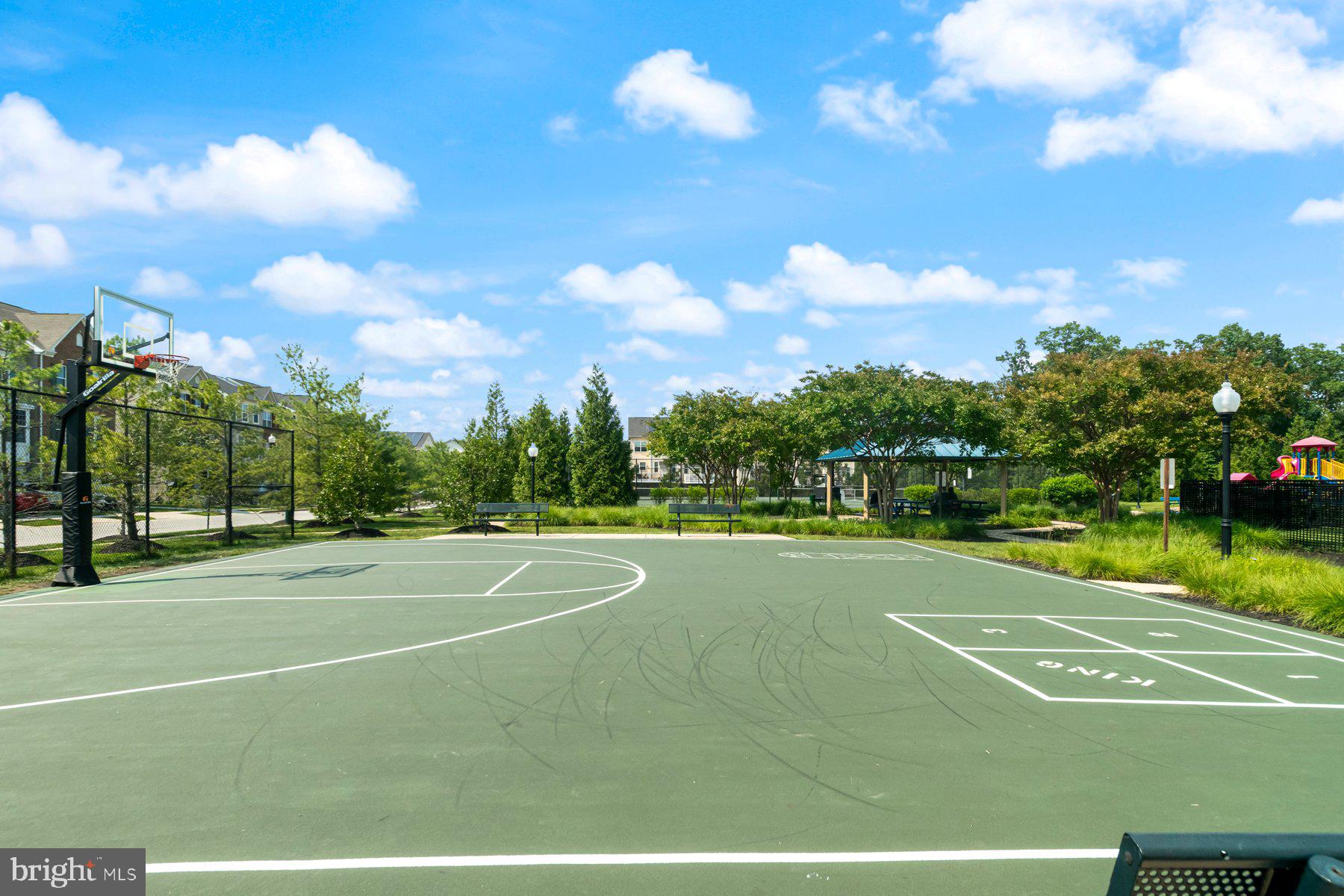 TANYARD SPRINGS TOWNHOMES - Residential