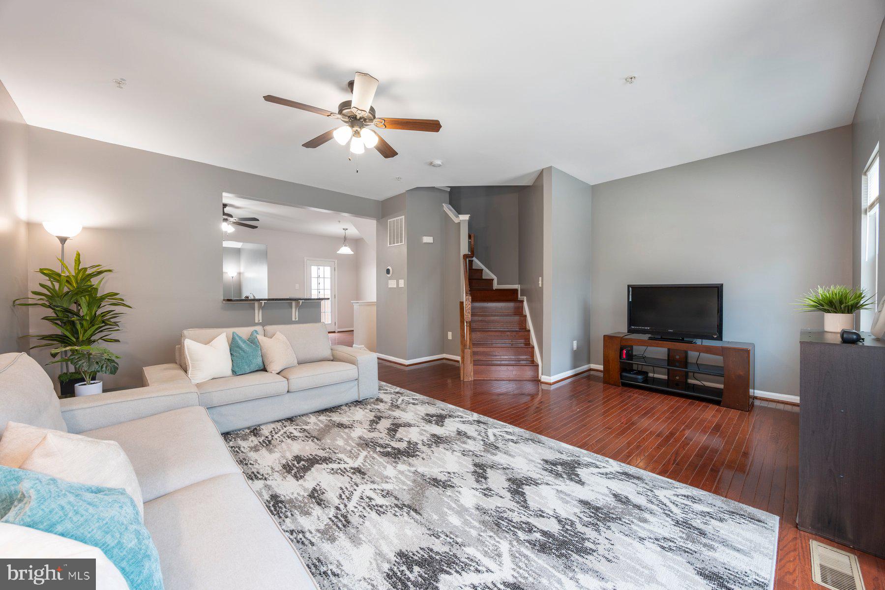 TANYARD SPRINGS TOWNHOMES - Residential