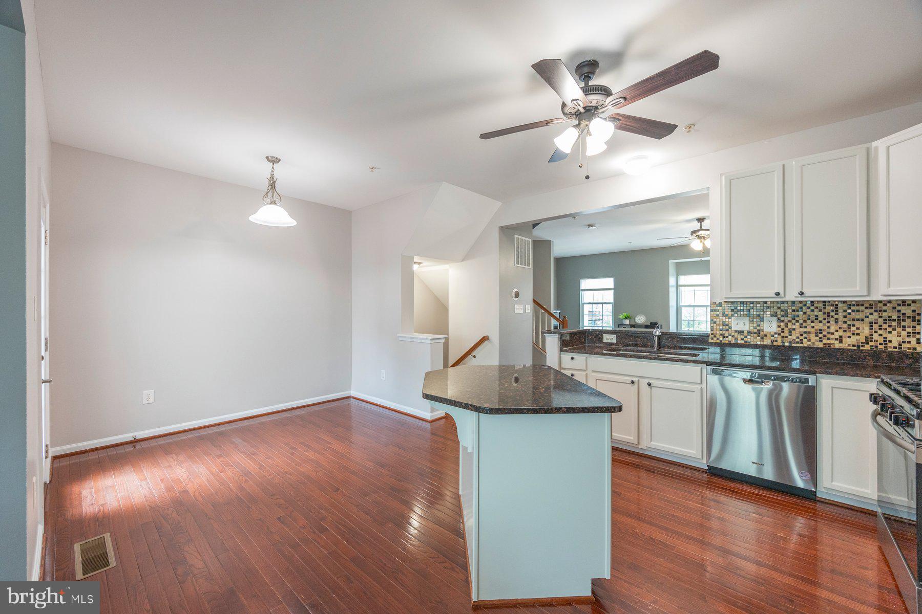 TANYARD SPRINGS TOWNHOMES - Residential