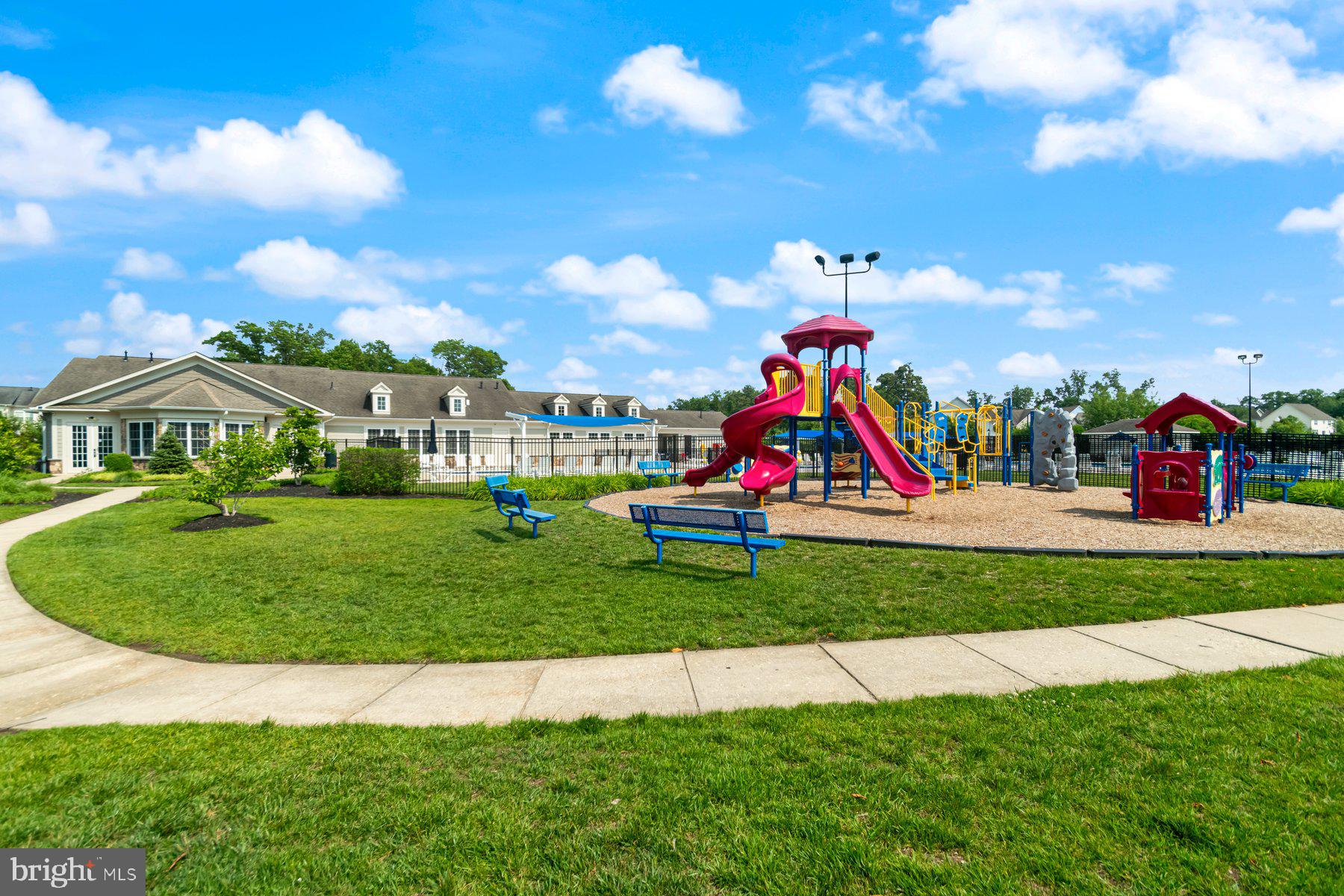 TANYARD SPRINGS TOWNHOMES - Residential