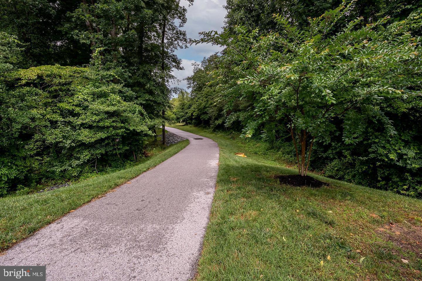 TANYARD SPRINGS TOWNHOMES - Residential