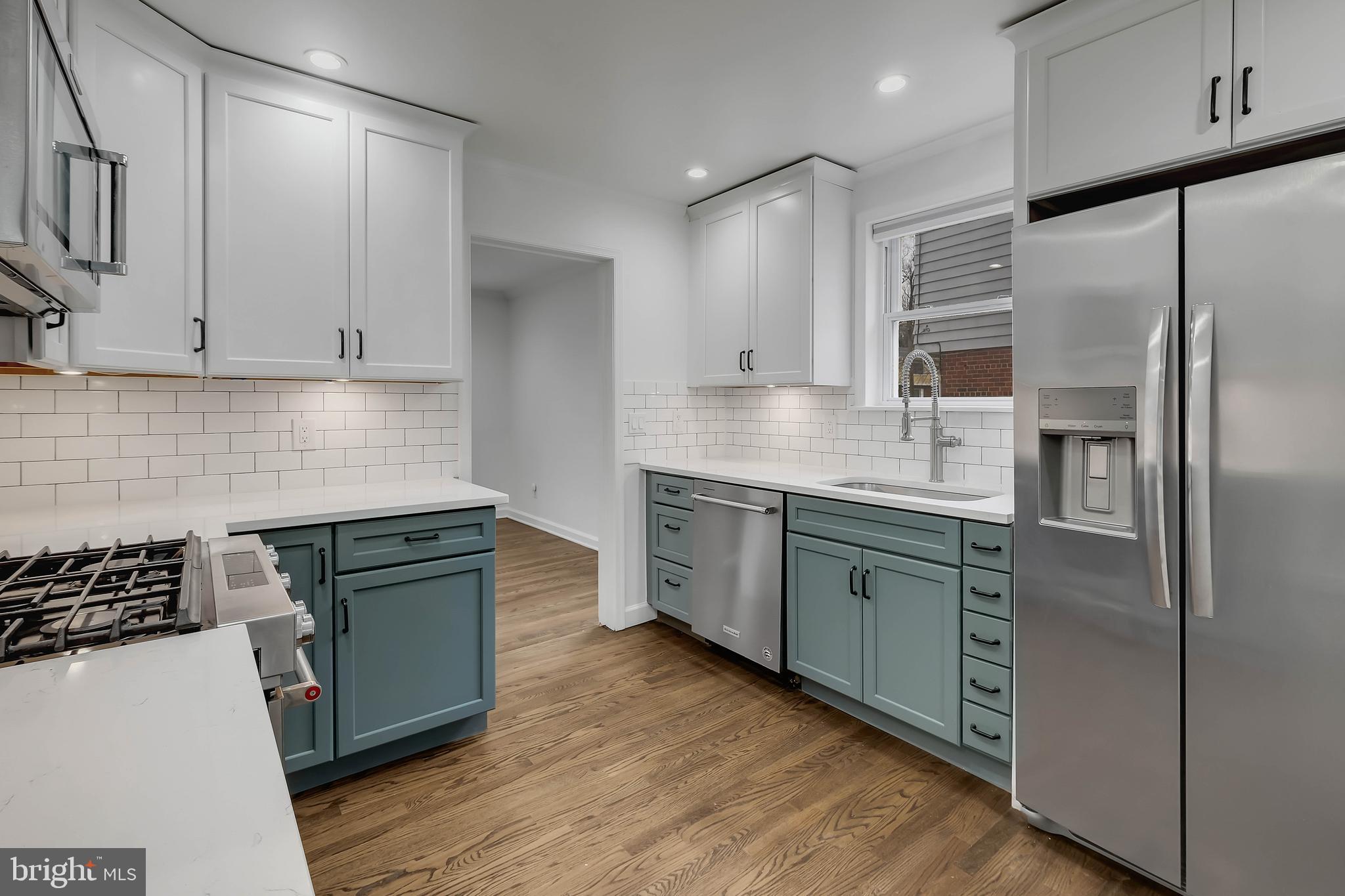 CONNECTICUT GARDENS - Residential Lease