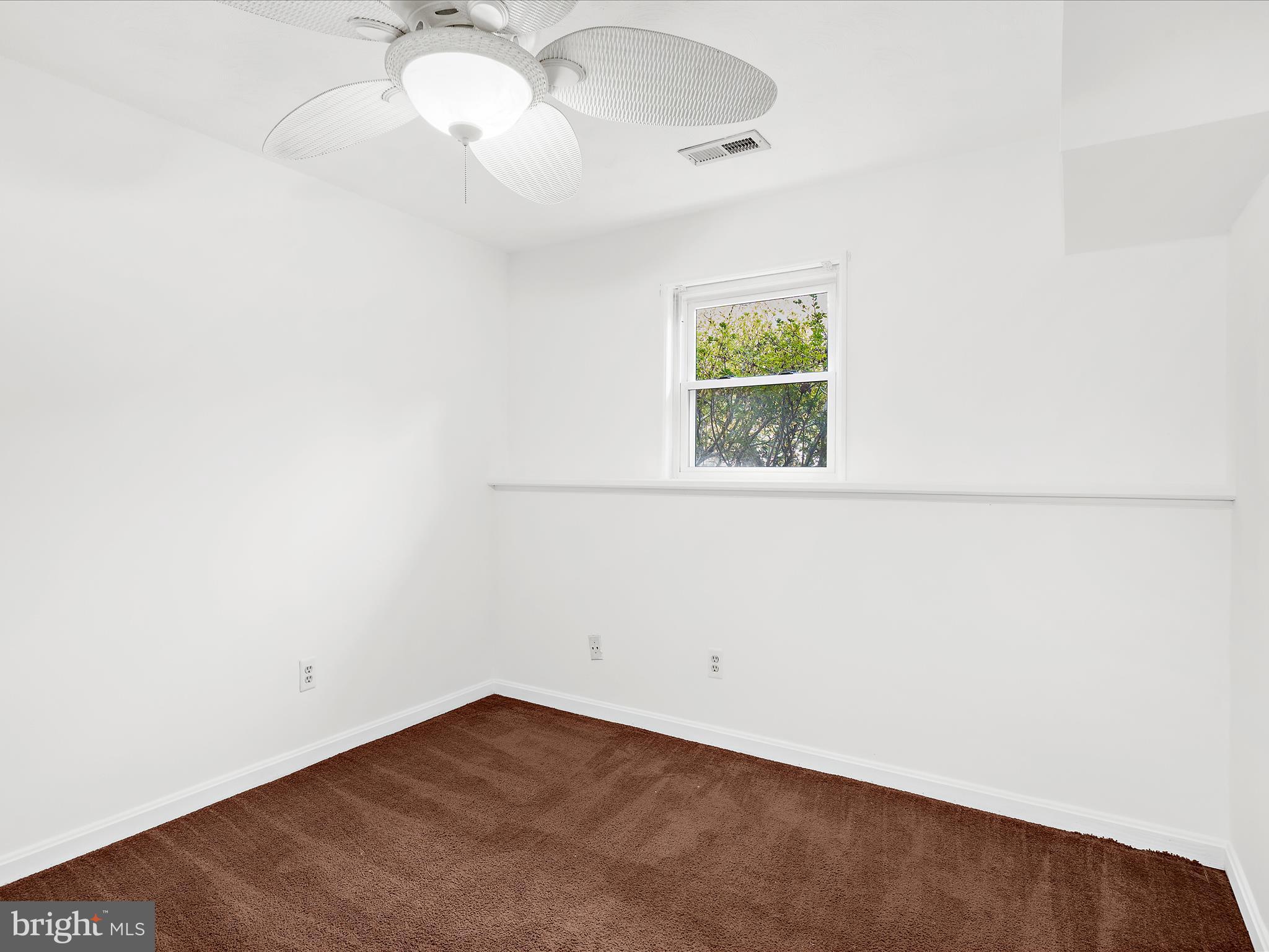 DIVIDING CREEK KNOLLS - Residential