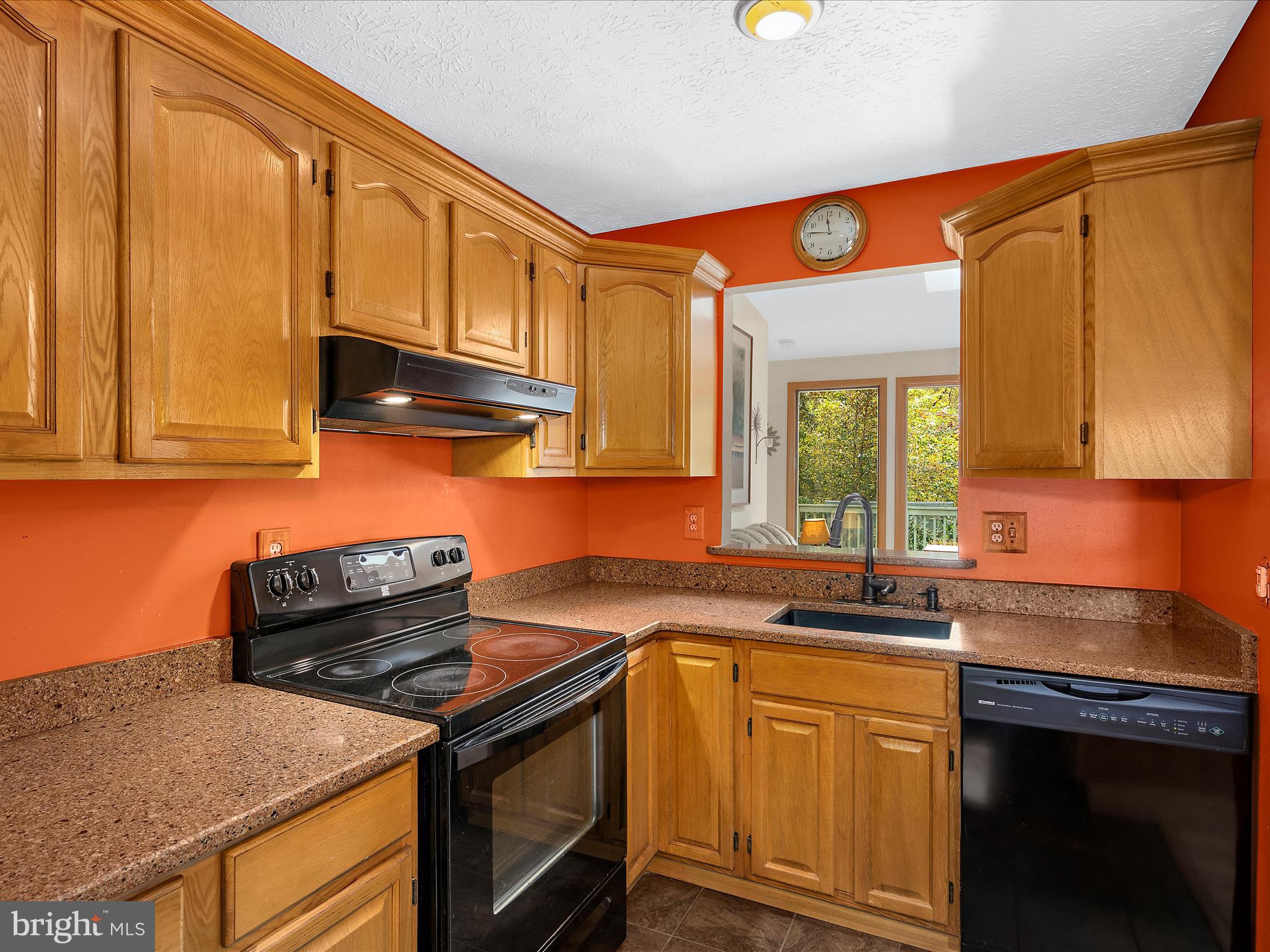 DIVIDING CREEK KNOLLS - Residential