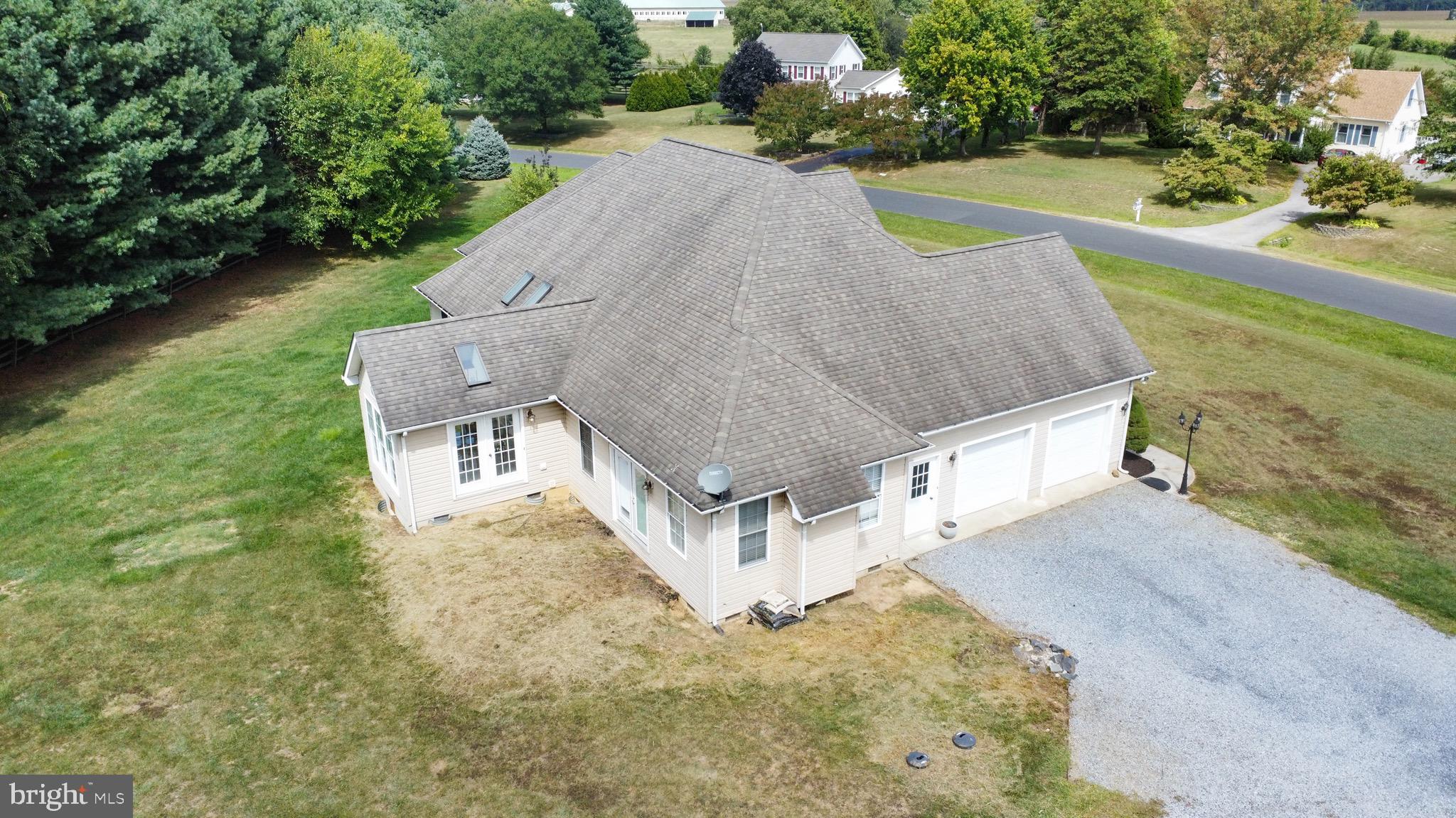 THE GROVE - Residential