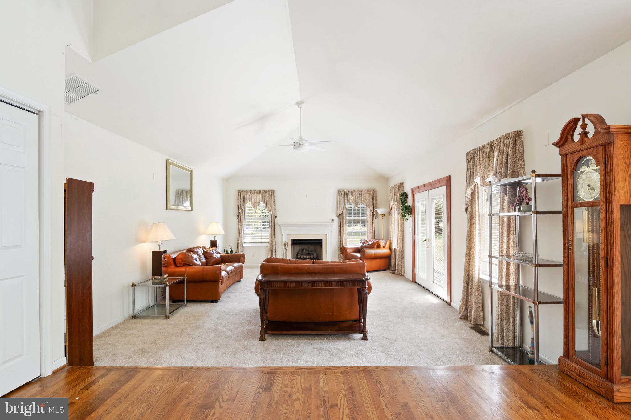 THE GROVE - Residential