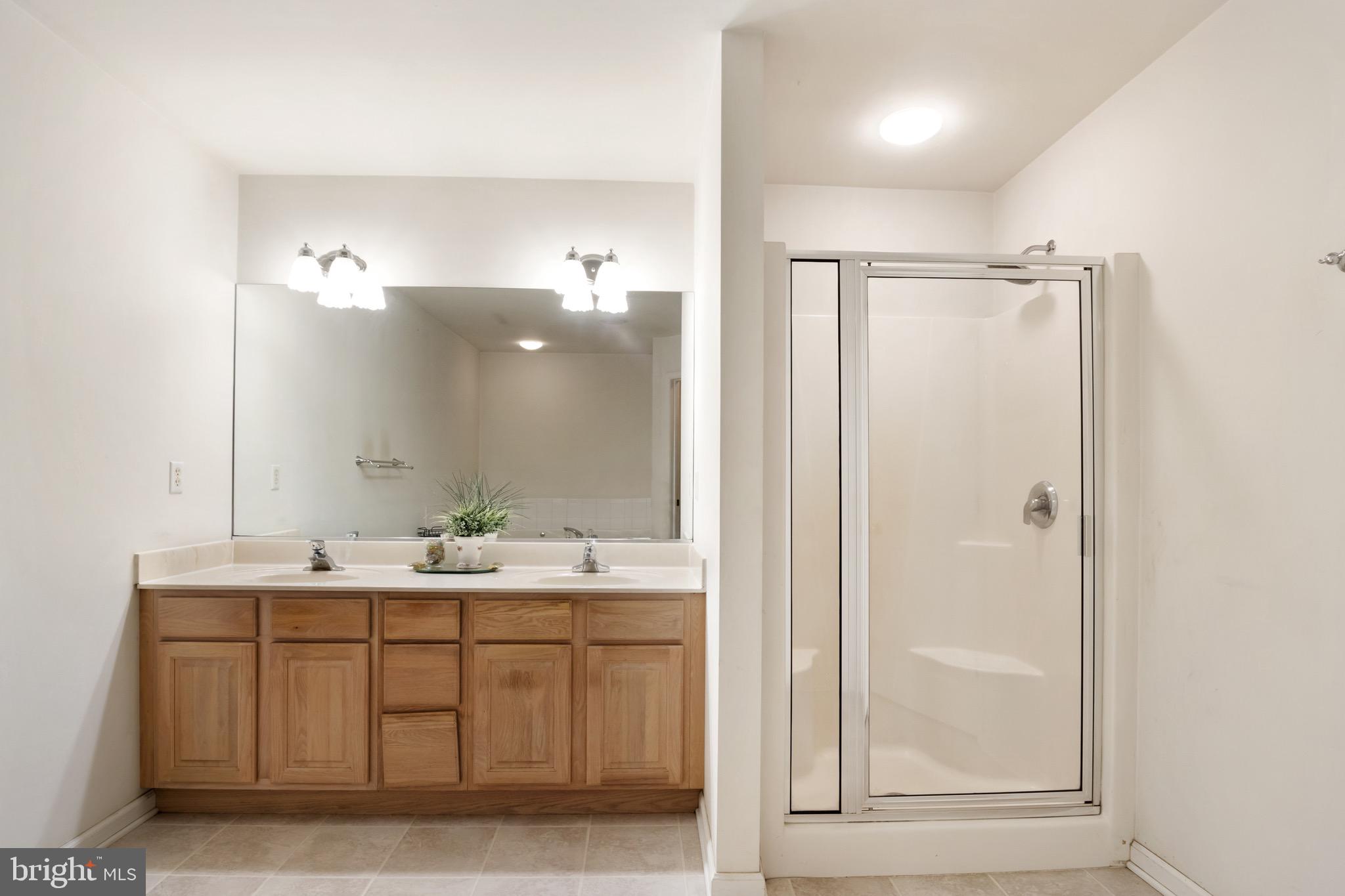 THE GROVE - Residential