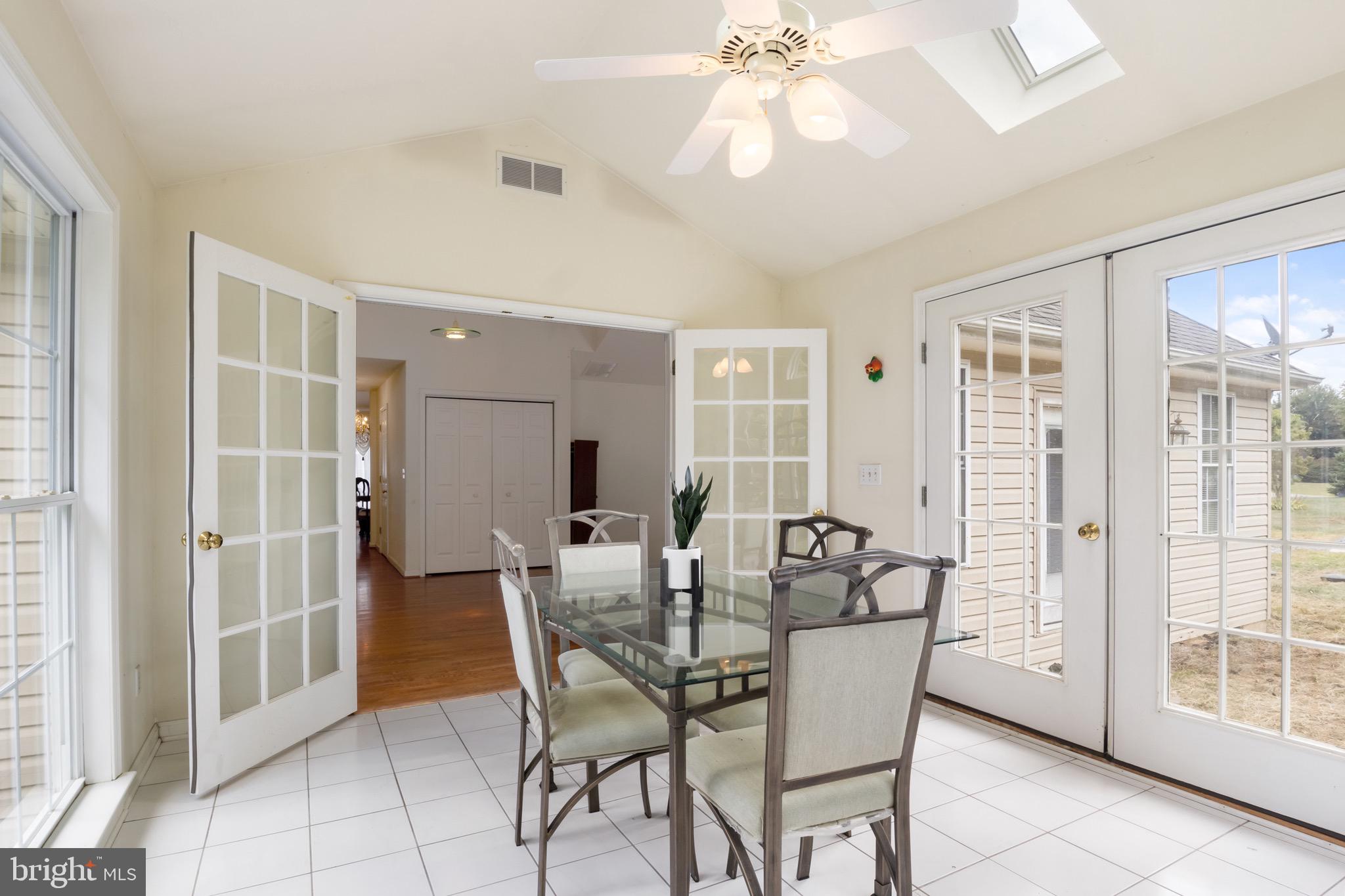 THE GROVE - Residential