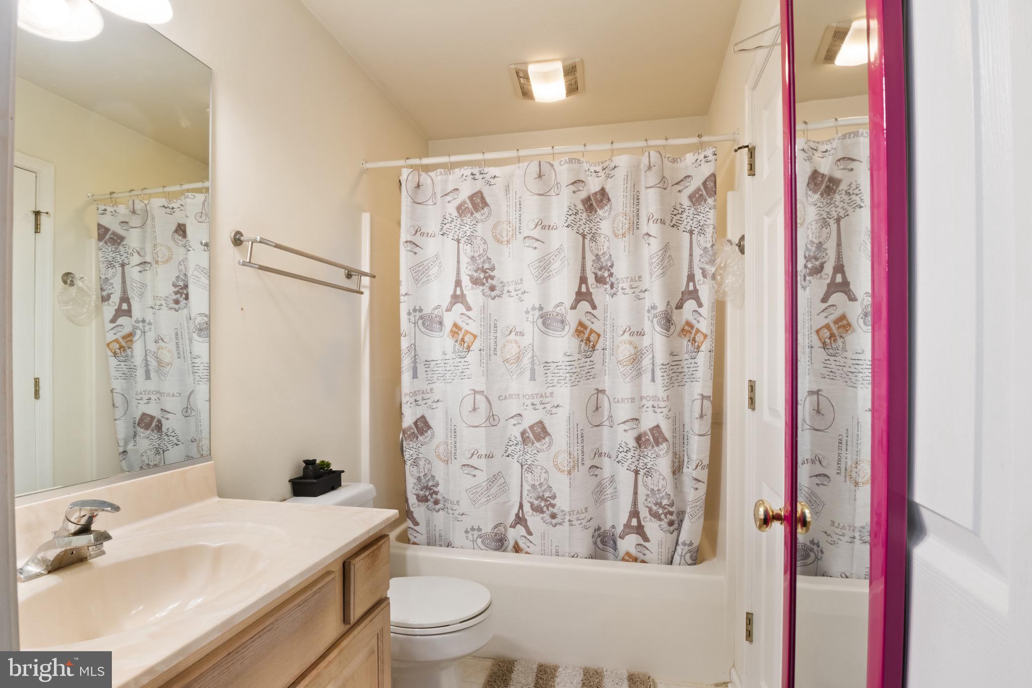 THE GROVE - Residential