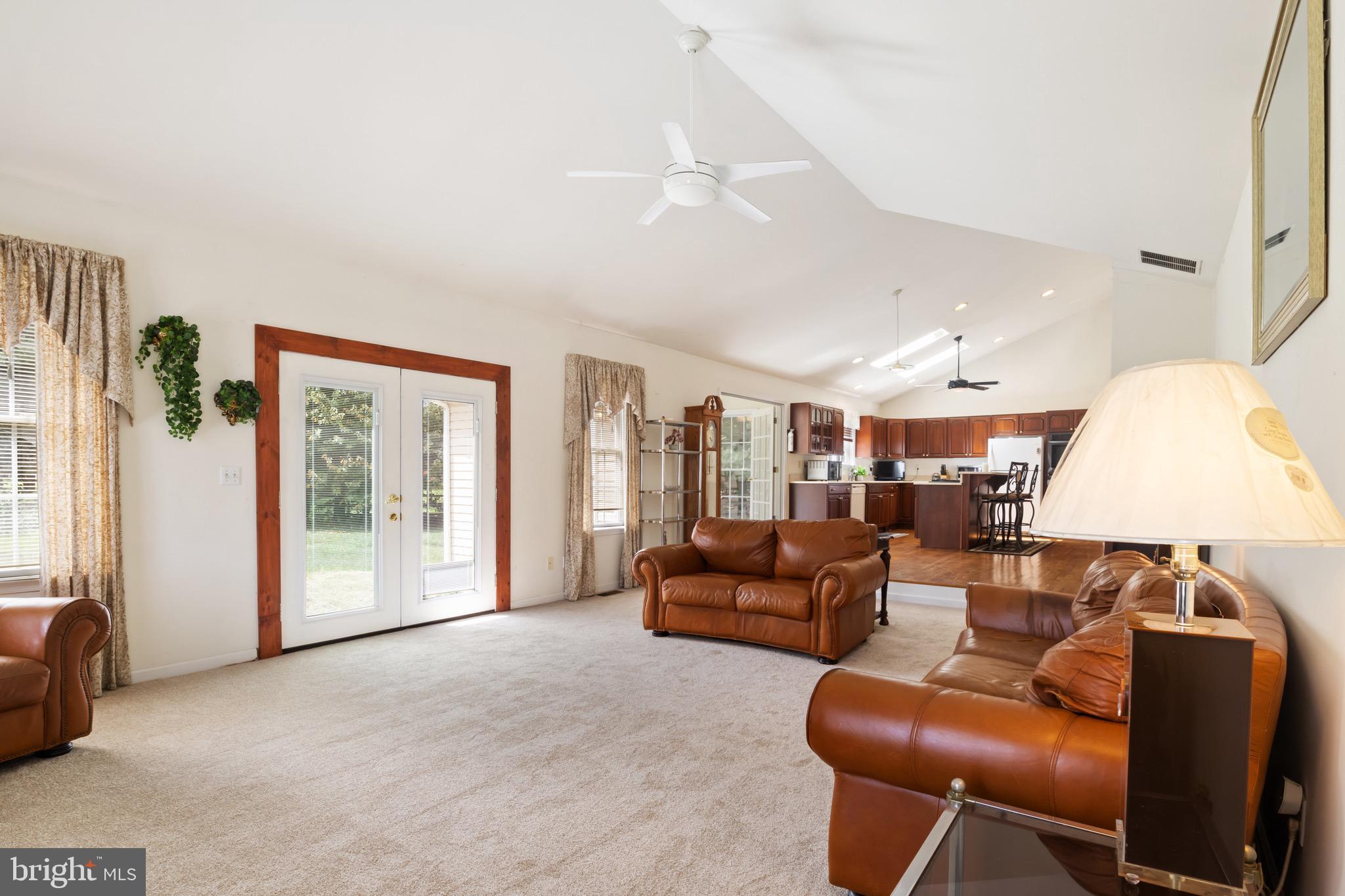 THE GROVE - Residential