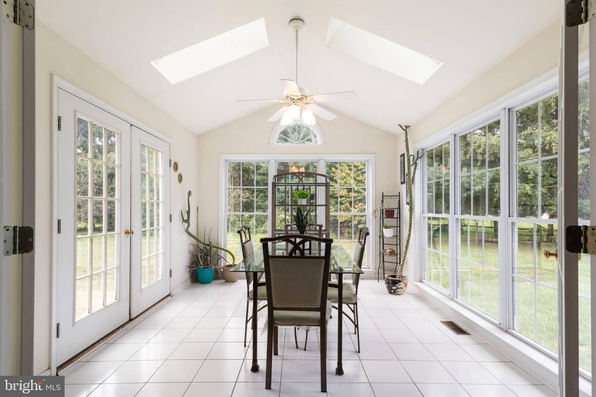 THE GROVE - Residential