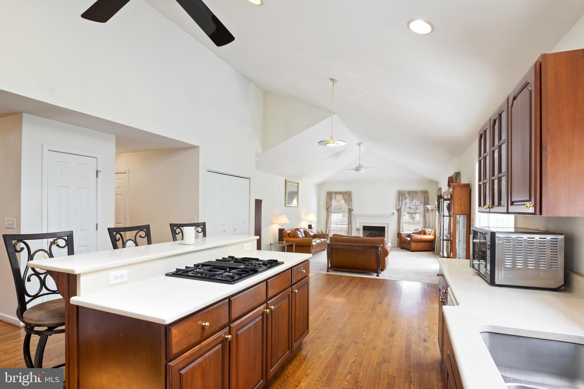 THE GROVE - Residential