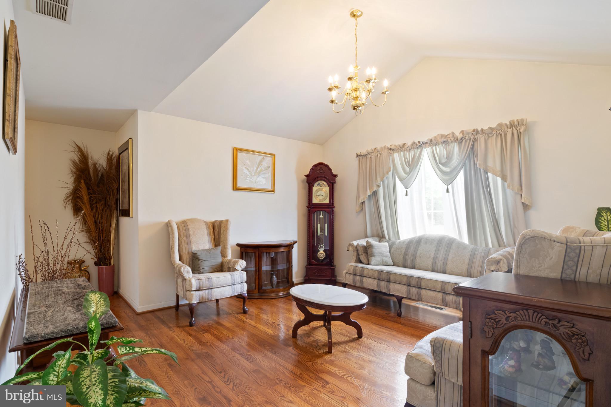 THE GROVE - Residential