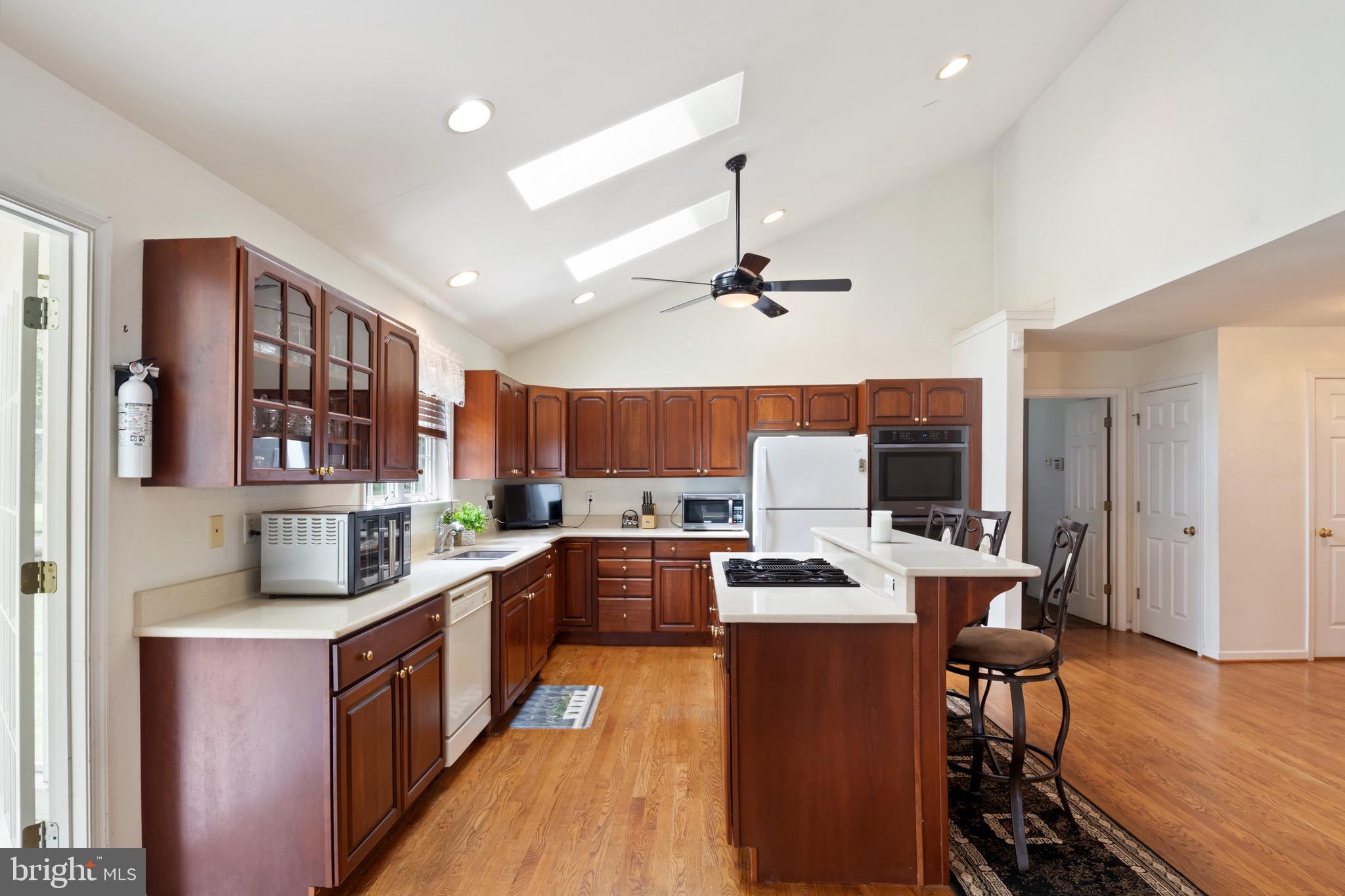 THE GROVE - Residential