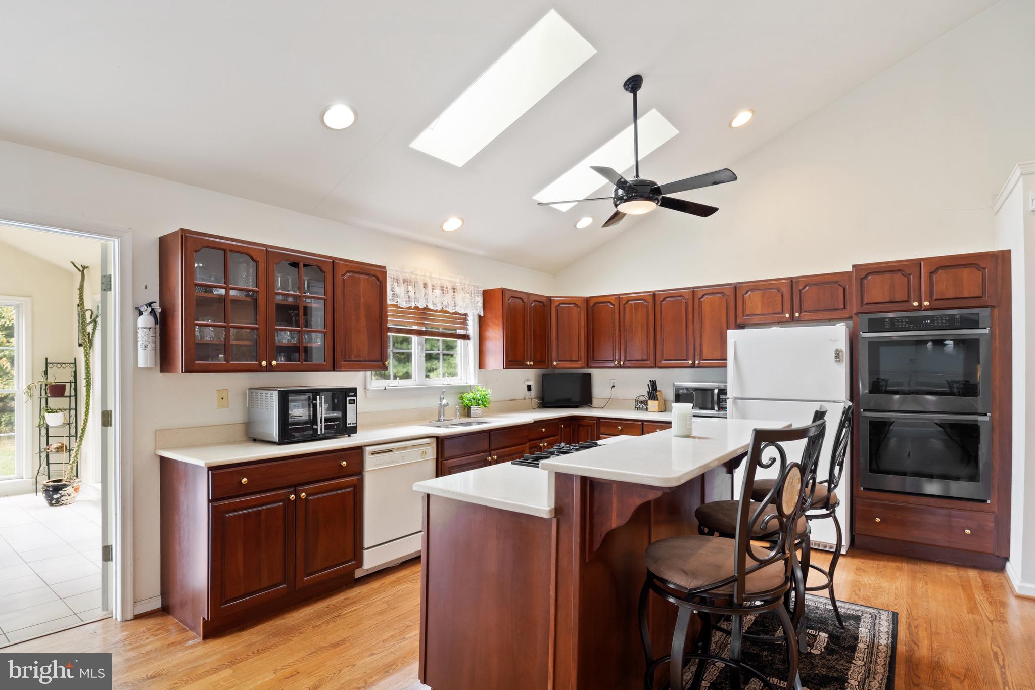 THE GROVE - Residential